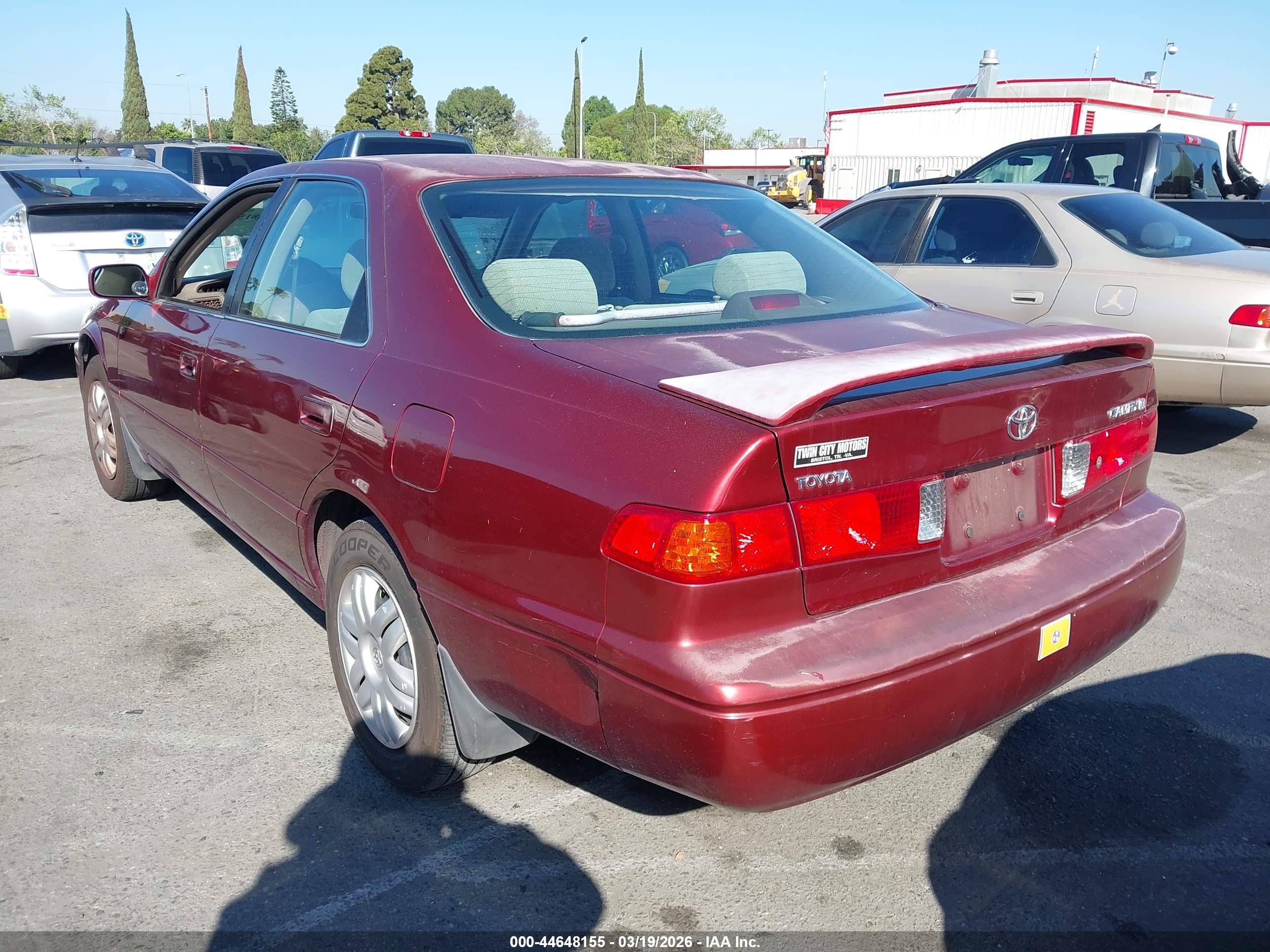 TOYOTA CAMRY image 3