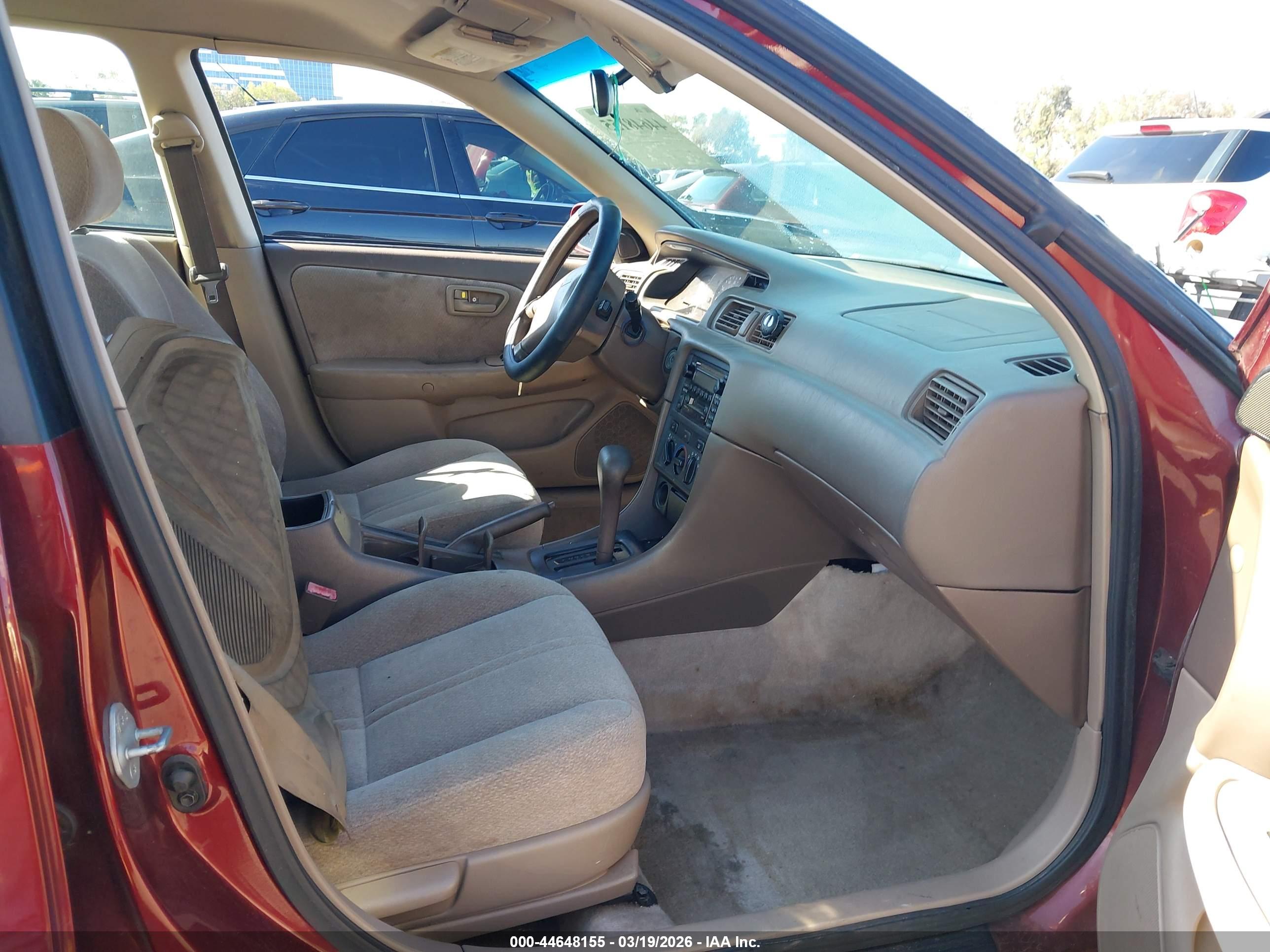 TOYOTA CAMRY image 5