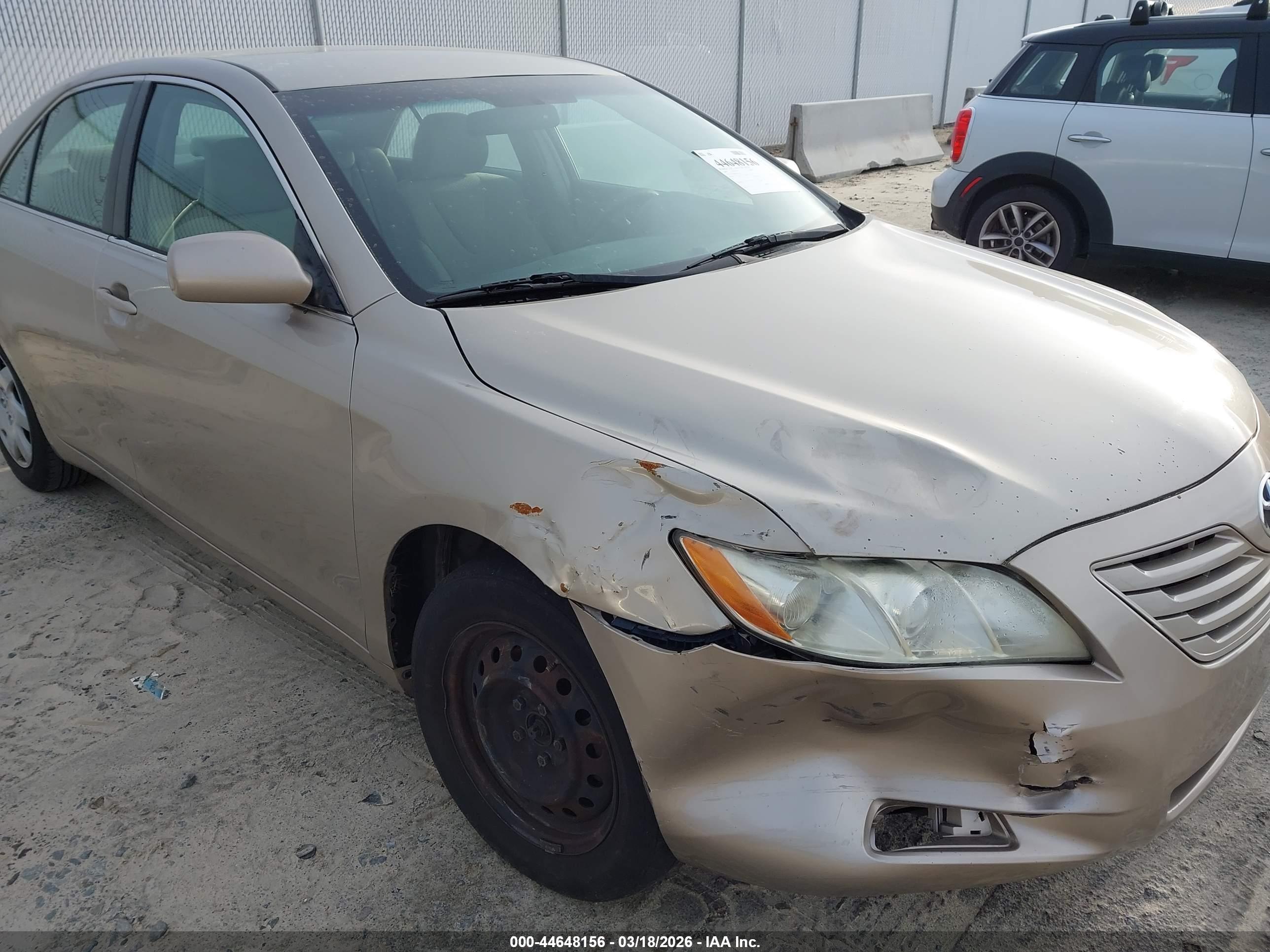 TOYOTA CAMRY image 6