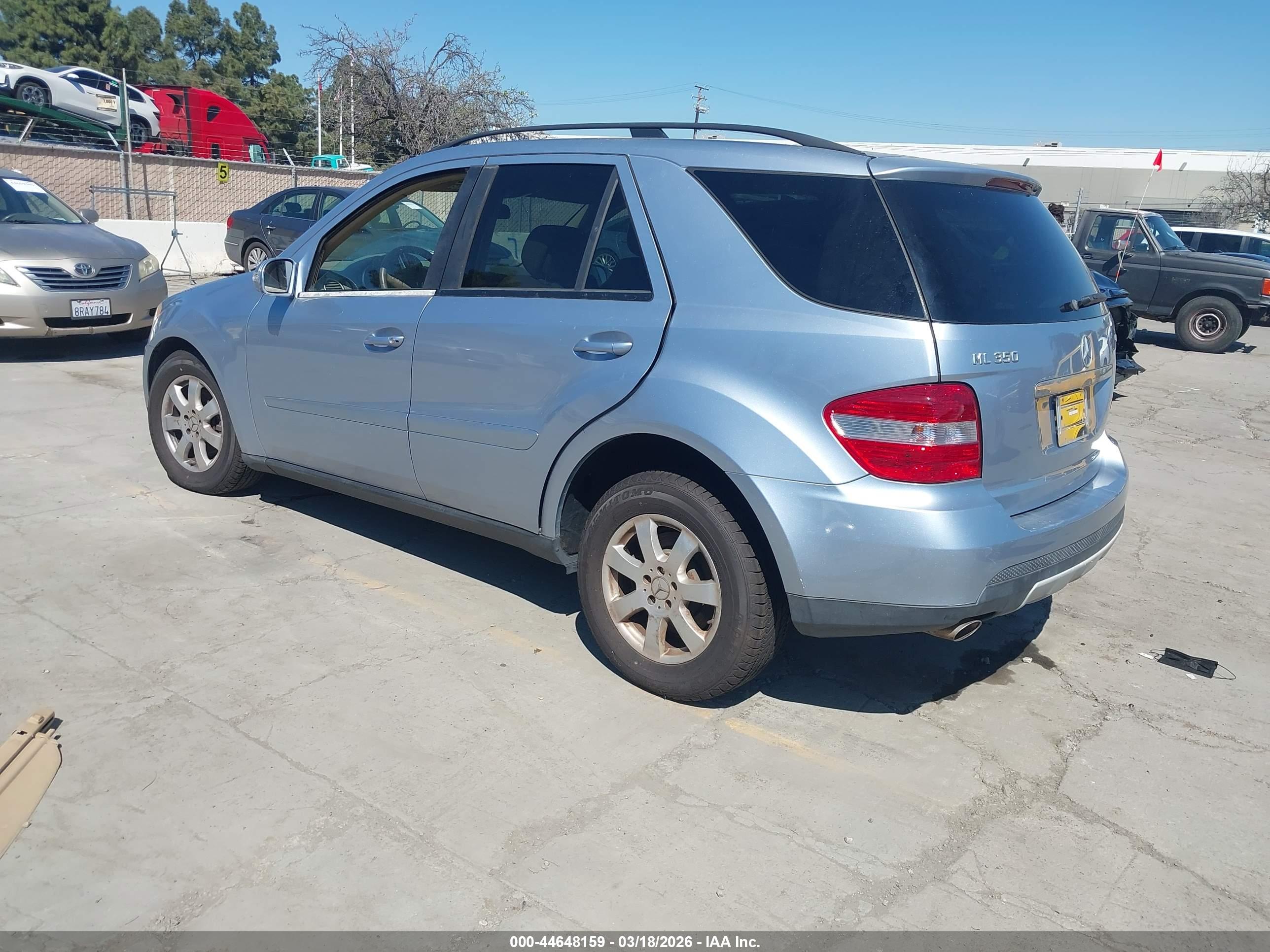 MERCEDES-BENZ ML image 3