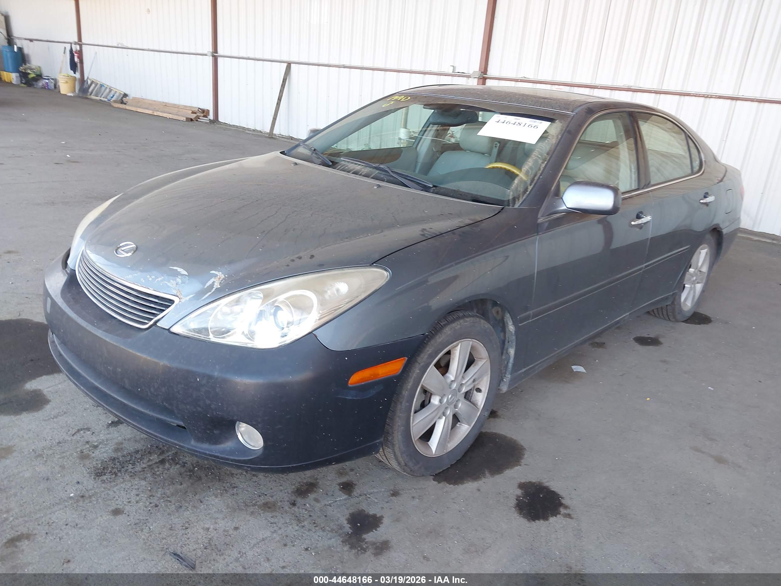 LEXUS ES image 2