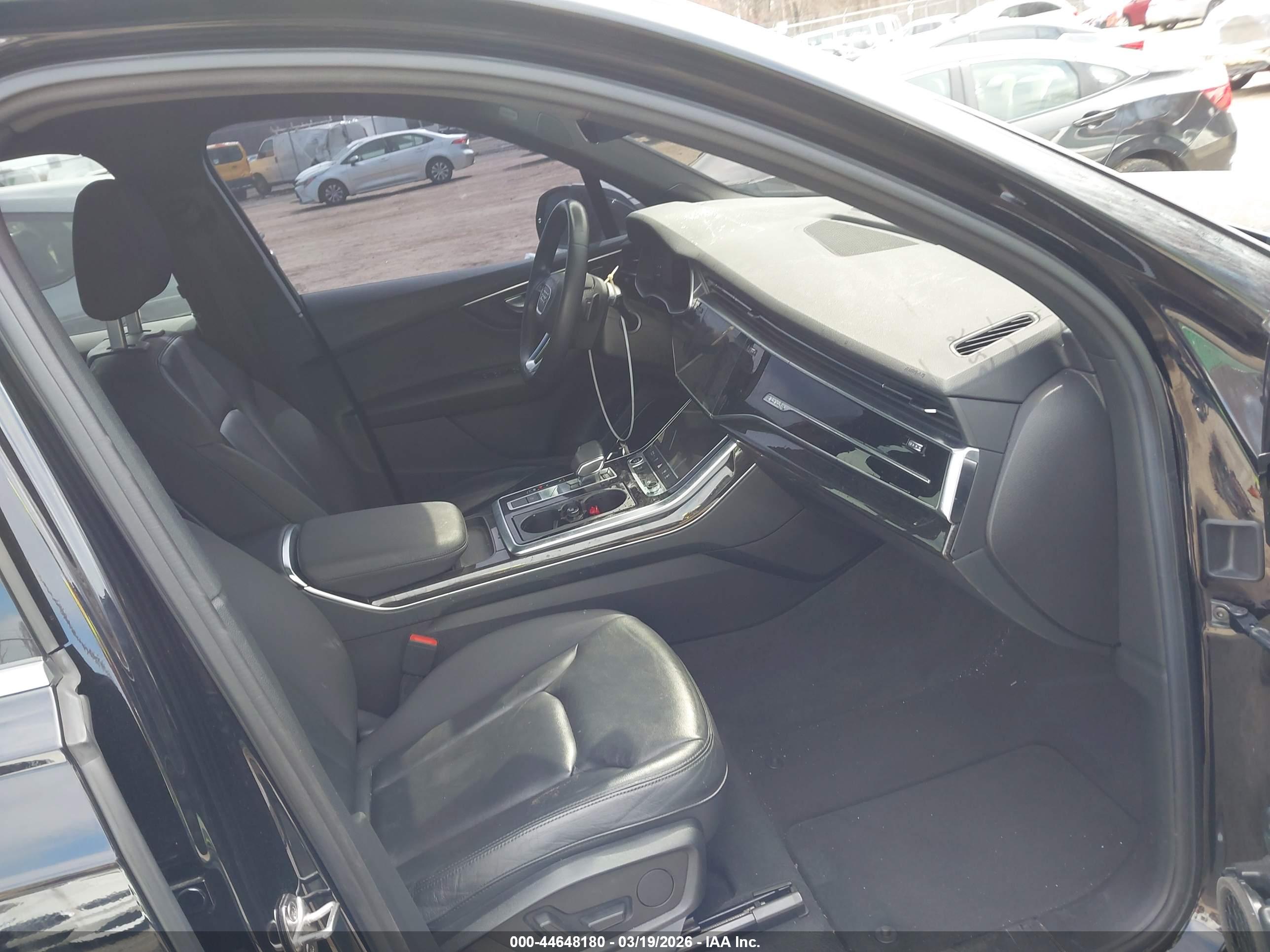 AUDI Q7 image 5