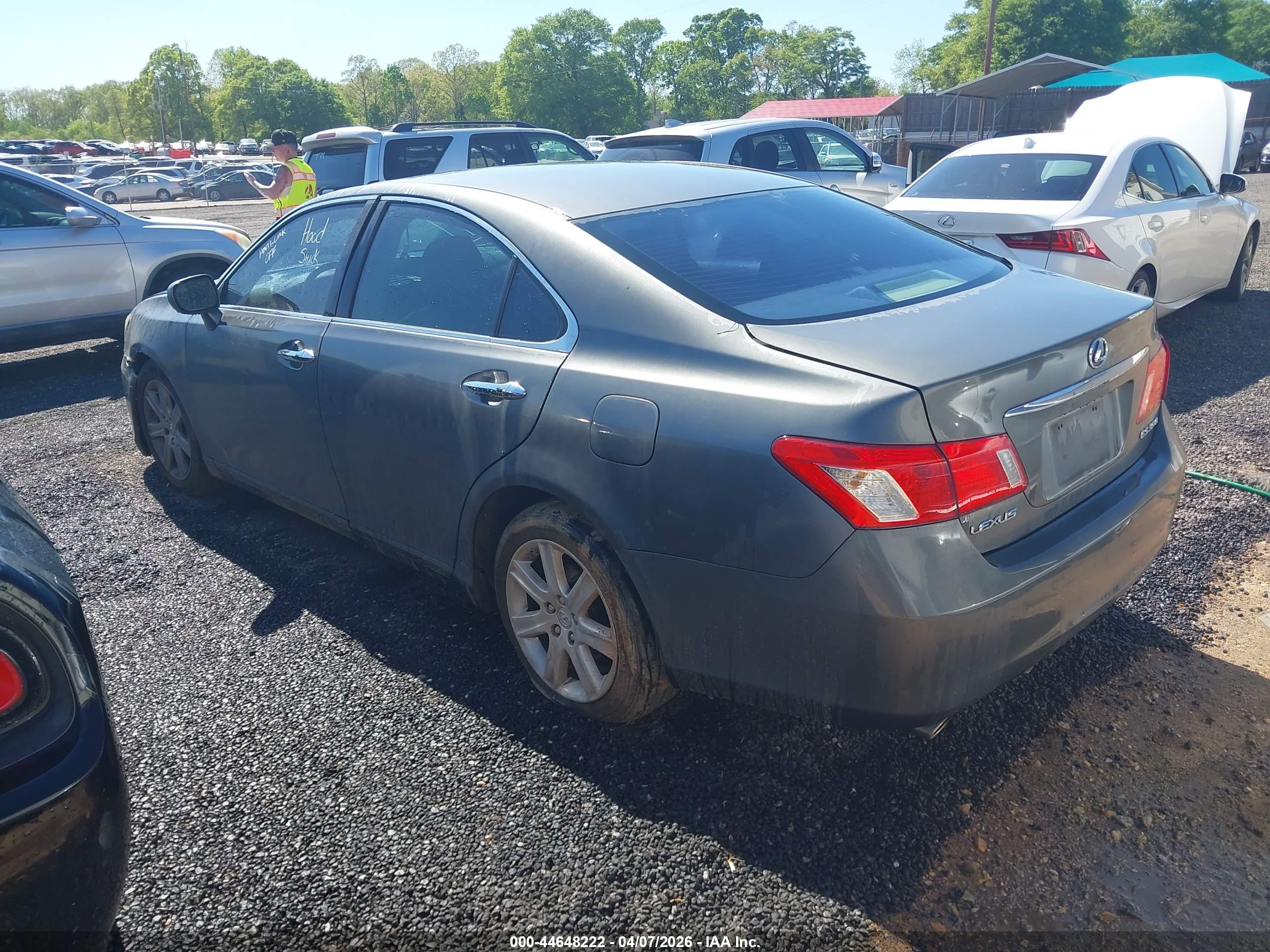 LEXUS ES image 3