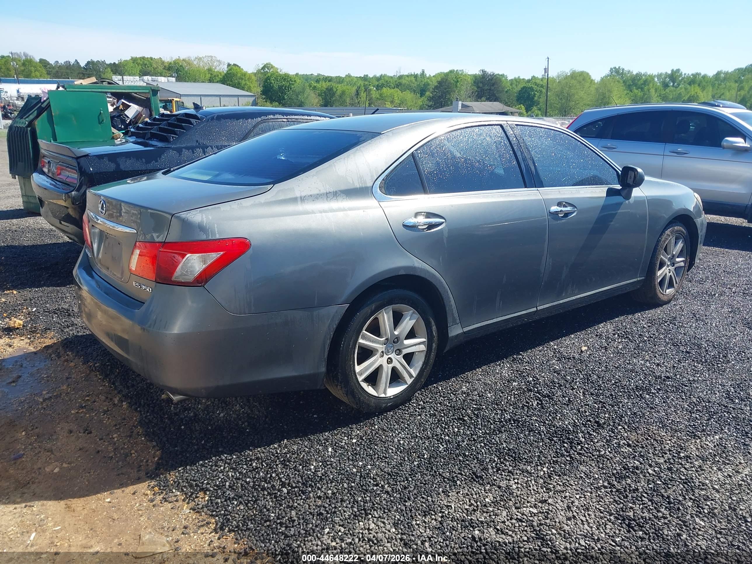 LEXUS ES image 4