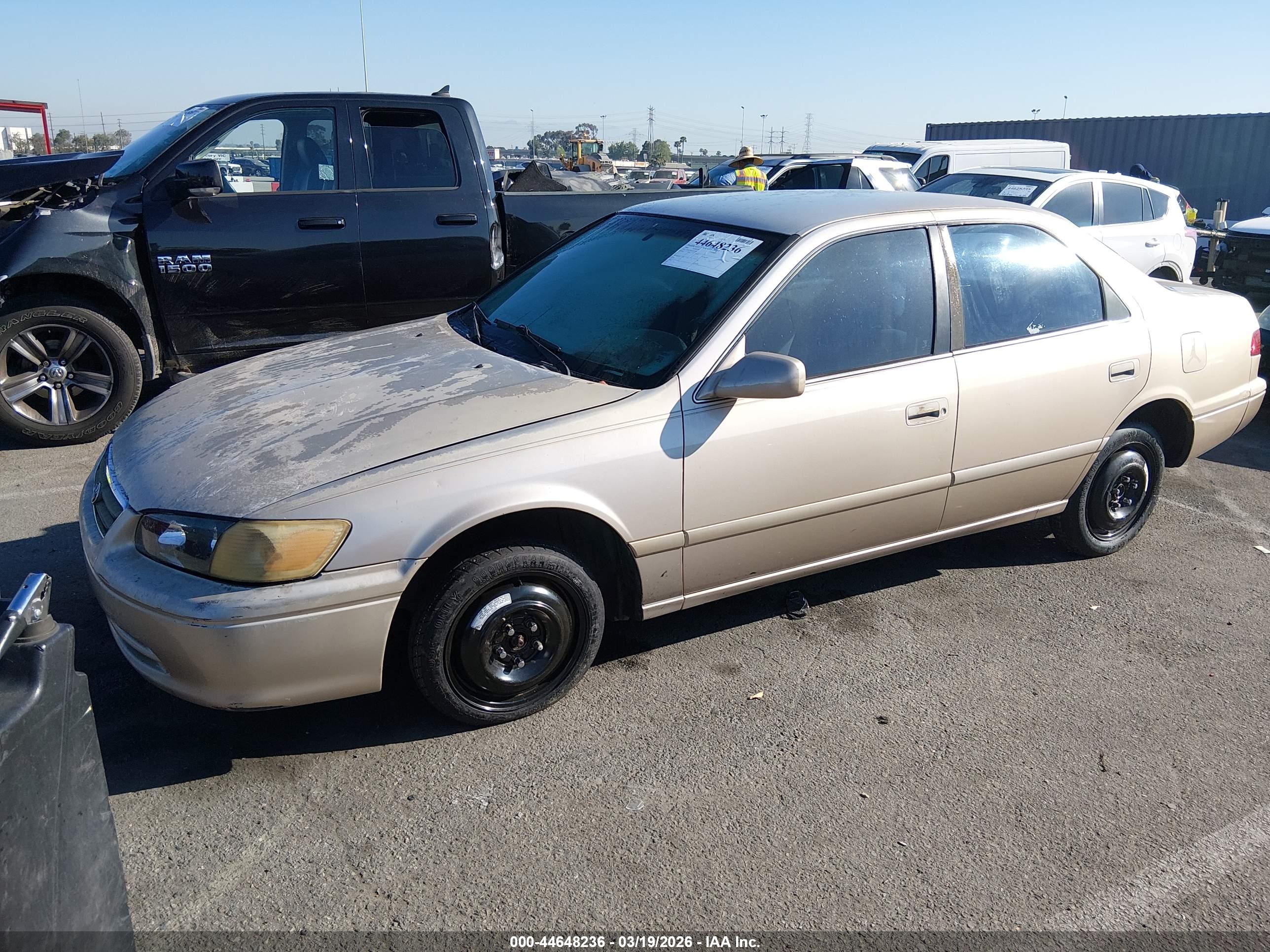 TOYOTA CAMRY image 6