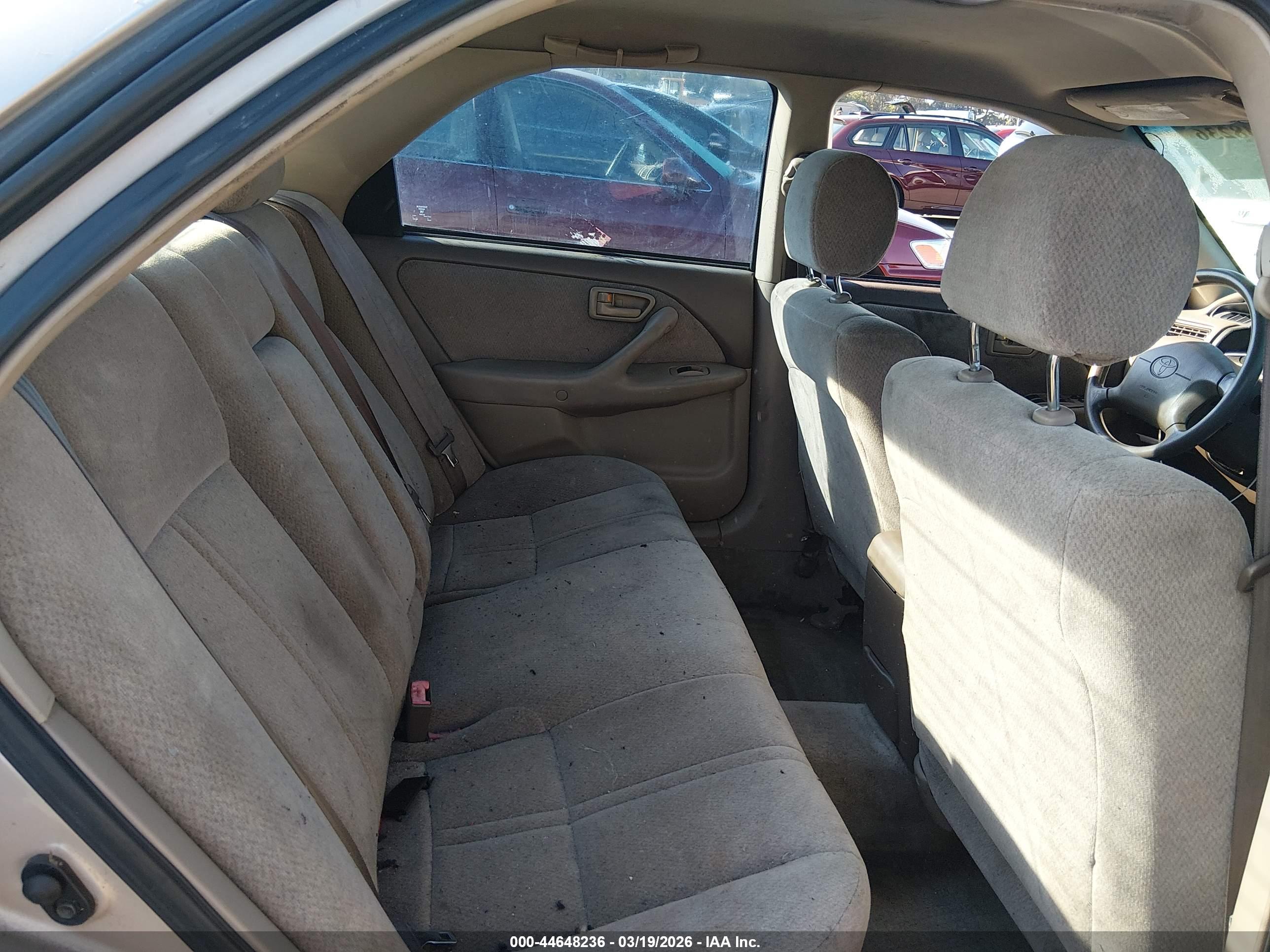 TOYOTA CAMRY image 8