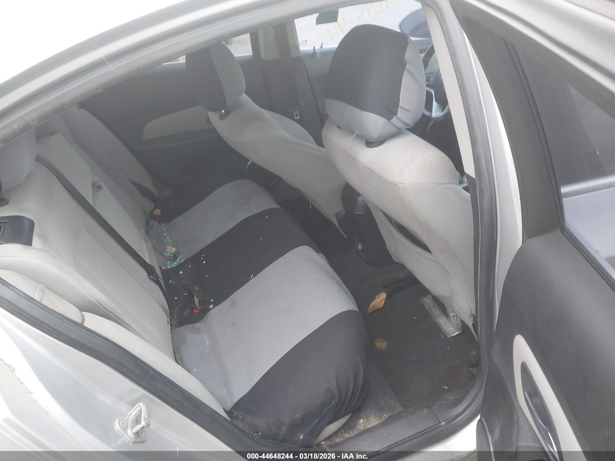 CHEVROLET CRUZE image 8