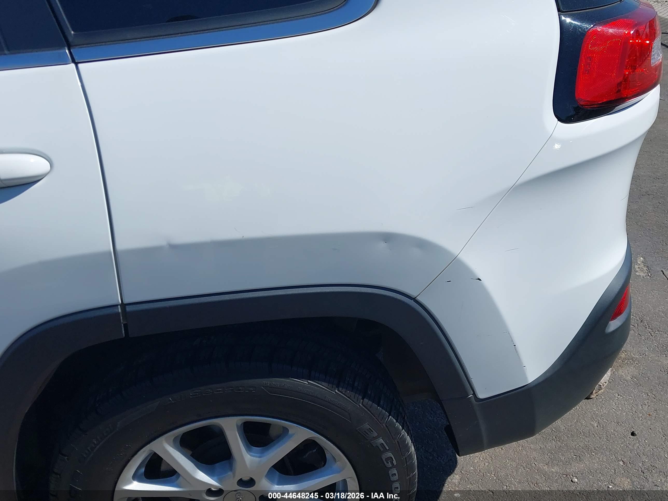 JEEP CHEROKEE image 6