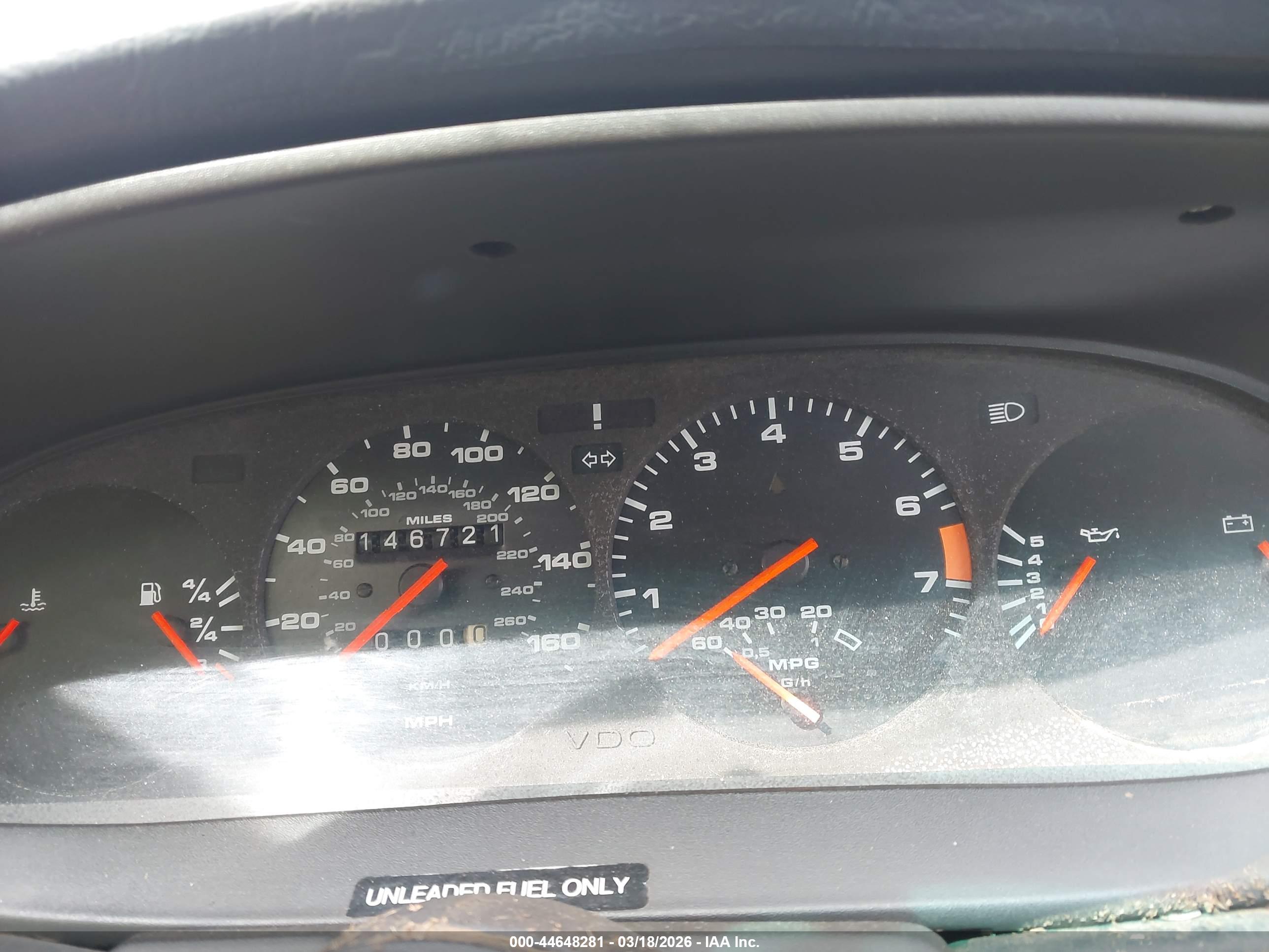 PORSCHE 944 image 7