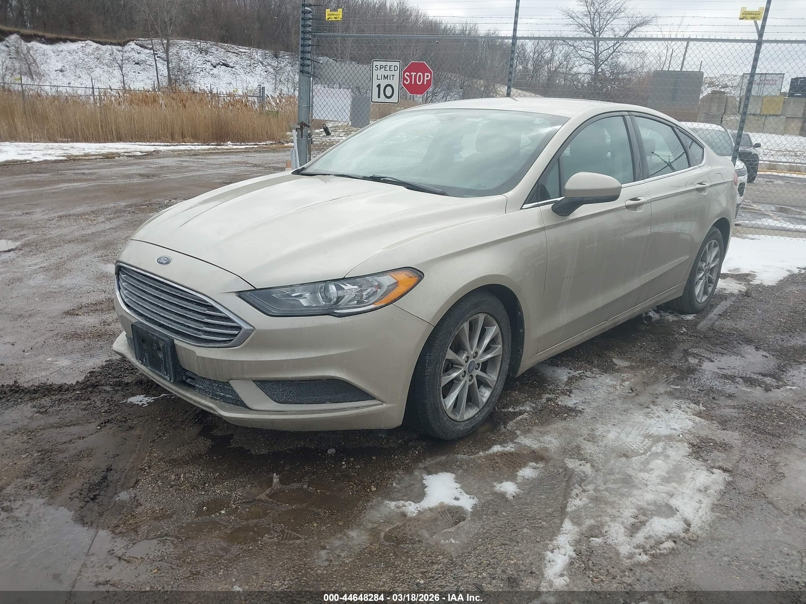 FORD FUSION image 2