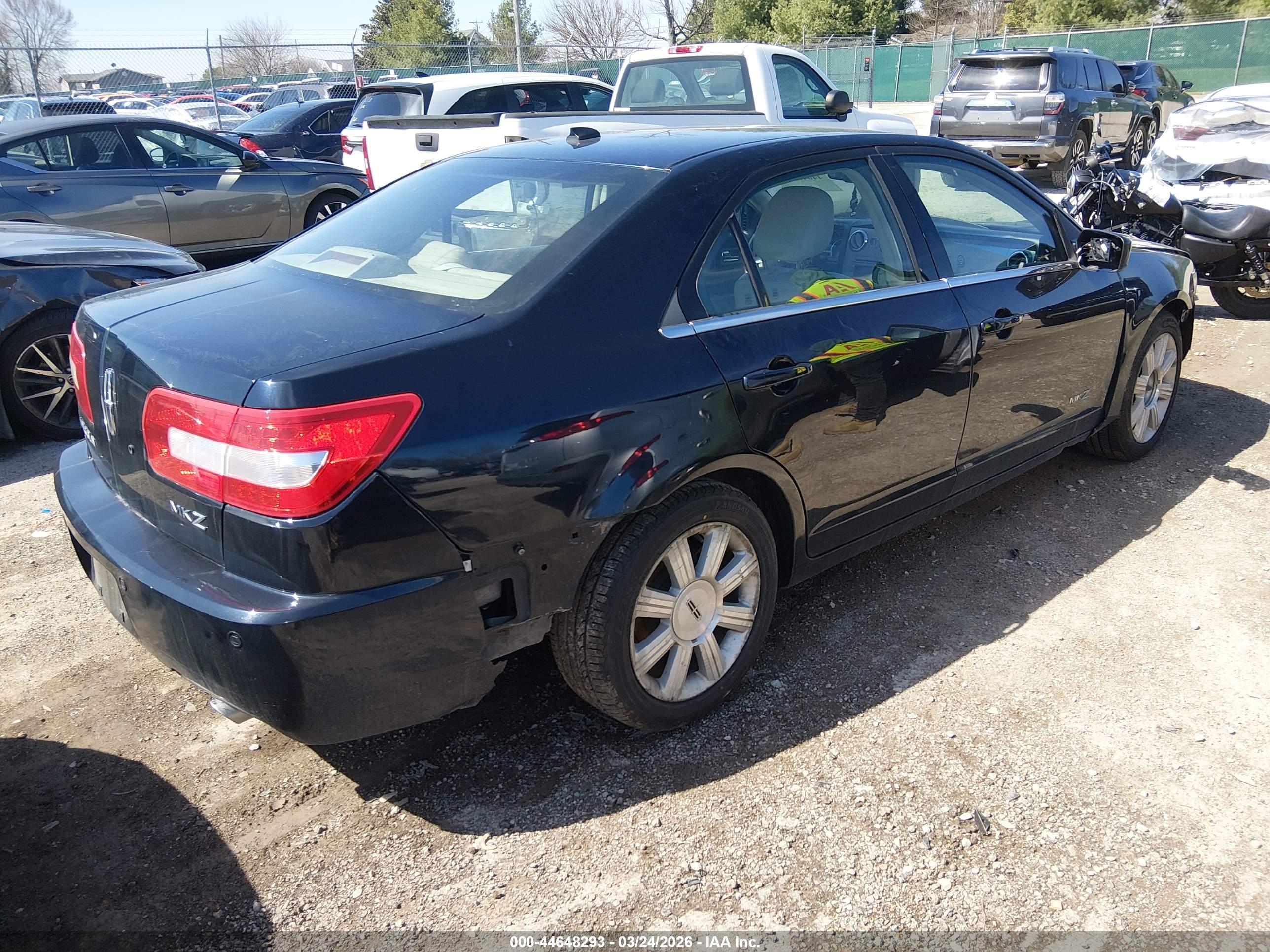 LINCOLN MKZ image 4