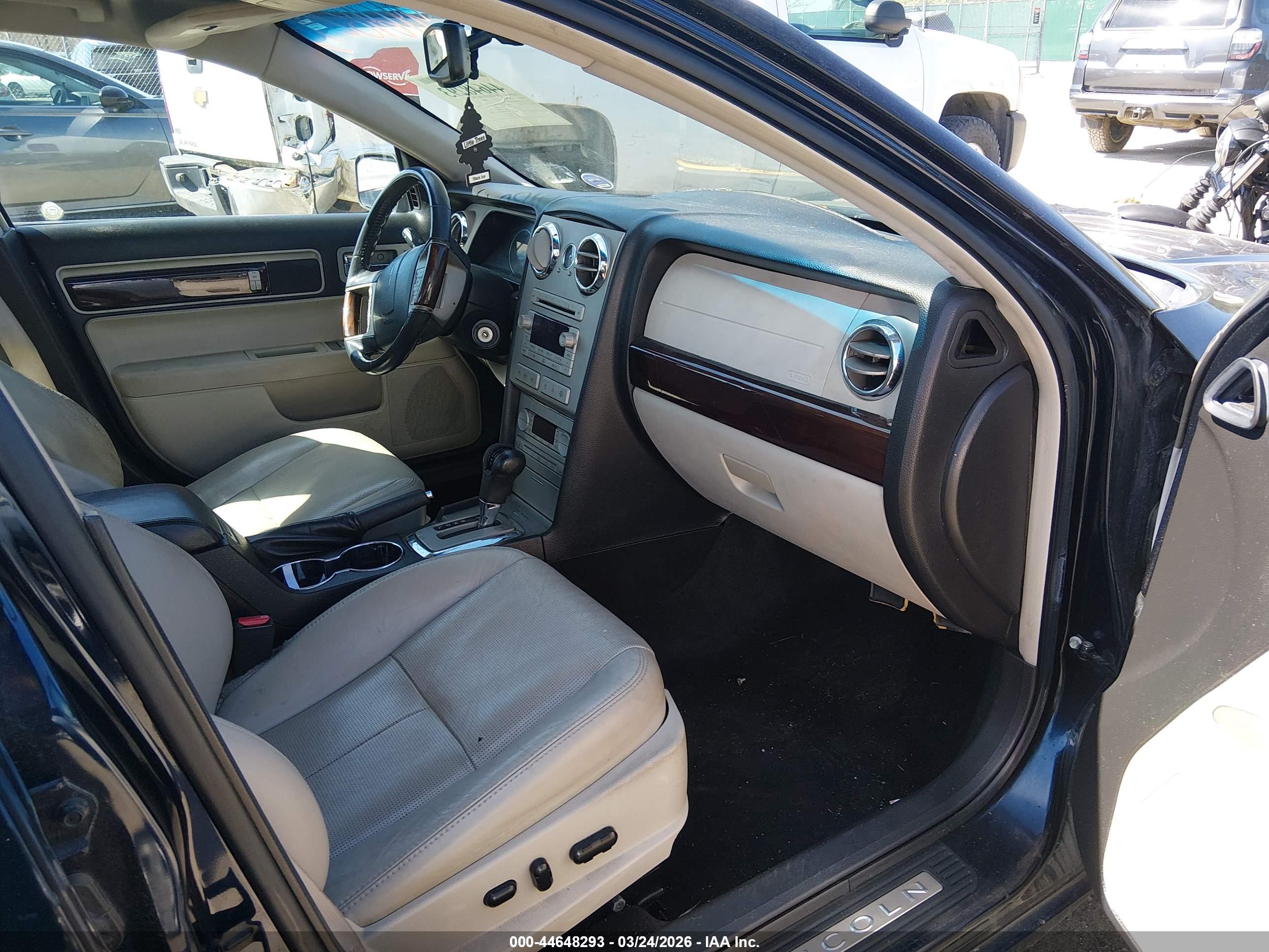 LINCOLN MKZ image 5