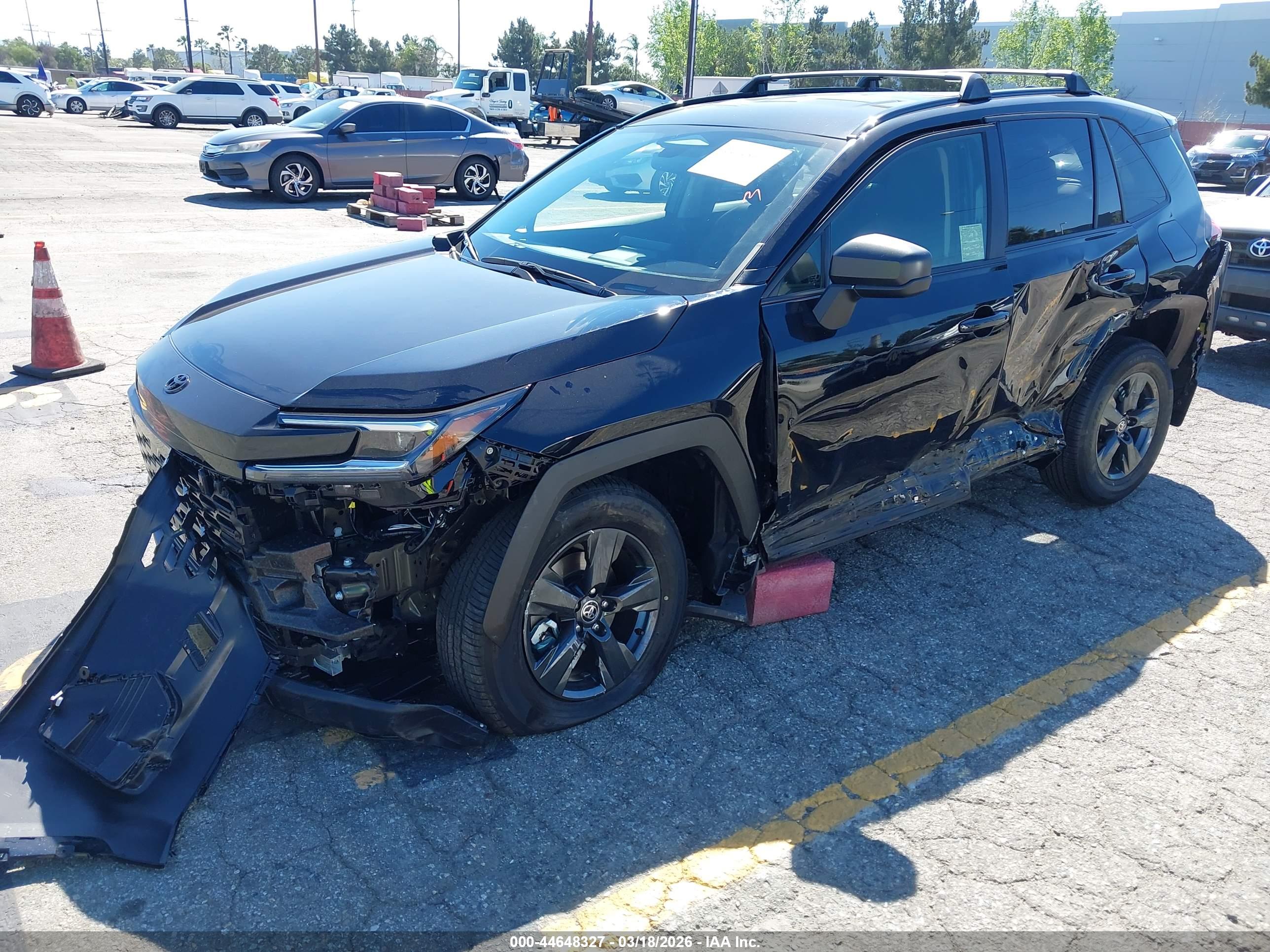 TOYOTA RAV4 image 6