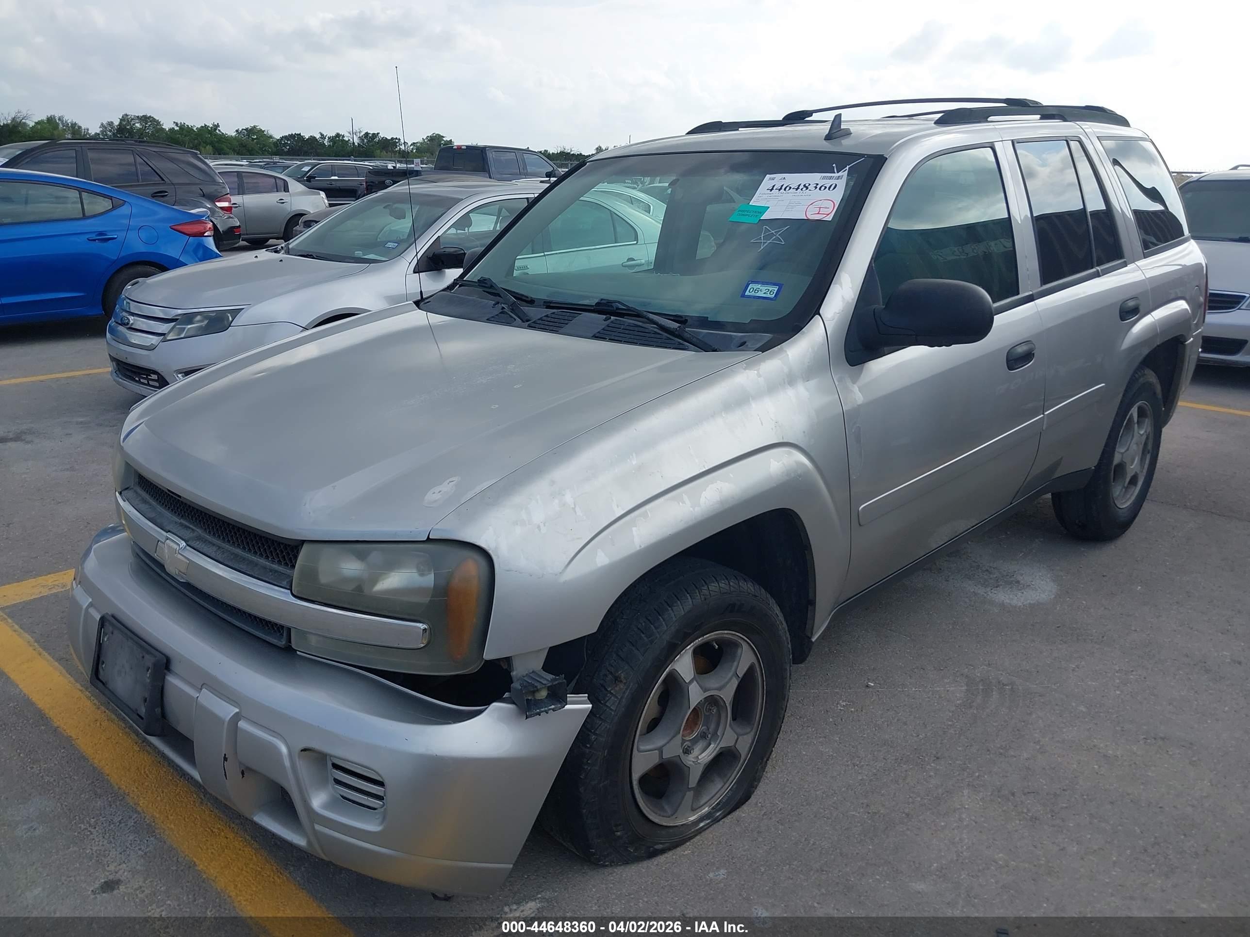 CHEVROLET TRAILBLAZER image 2