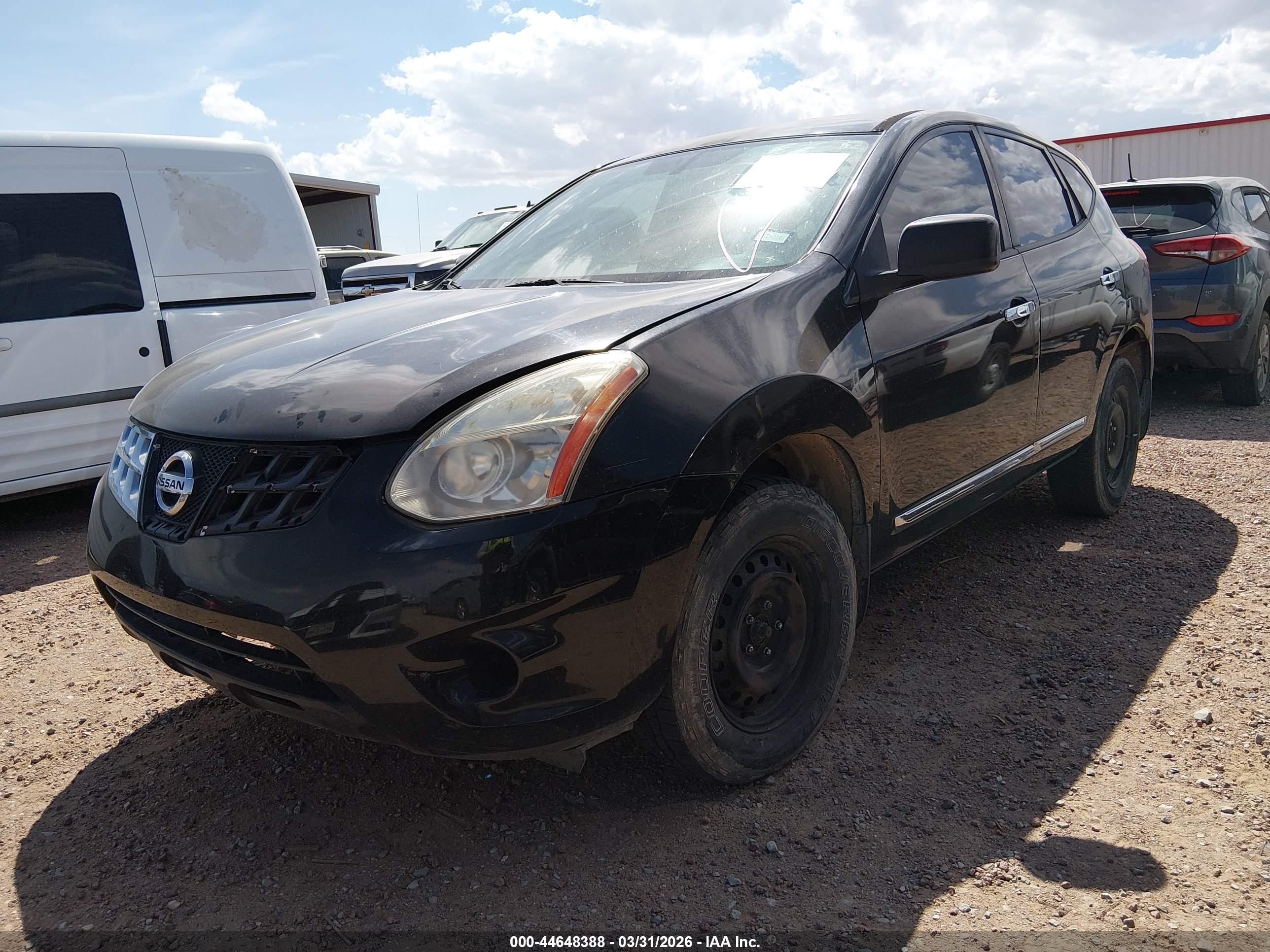 NISSAN ROGUE image 2