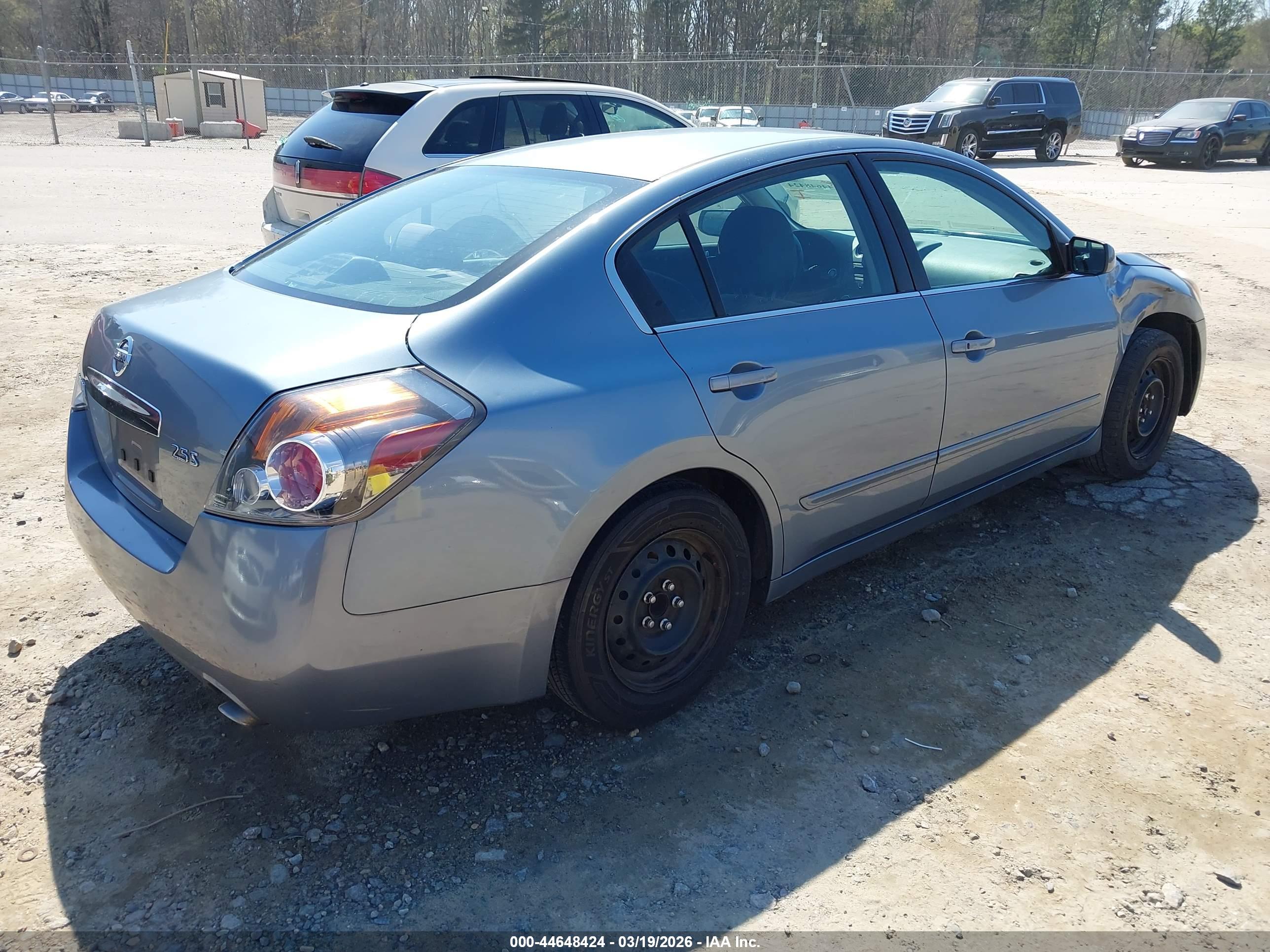 NISSAN ALTIMA image 4