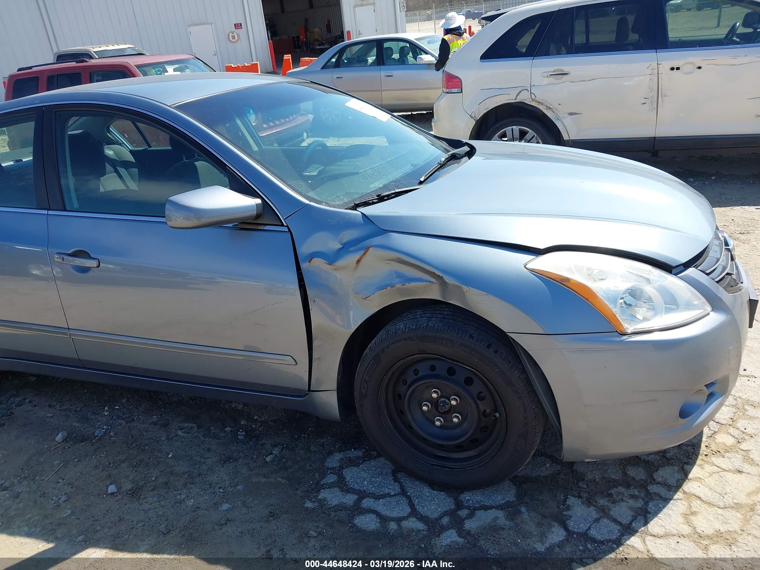 NISSAN ALTIMA image 6