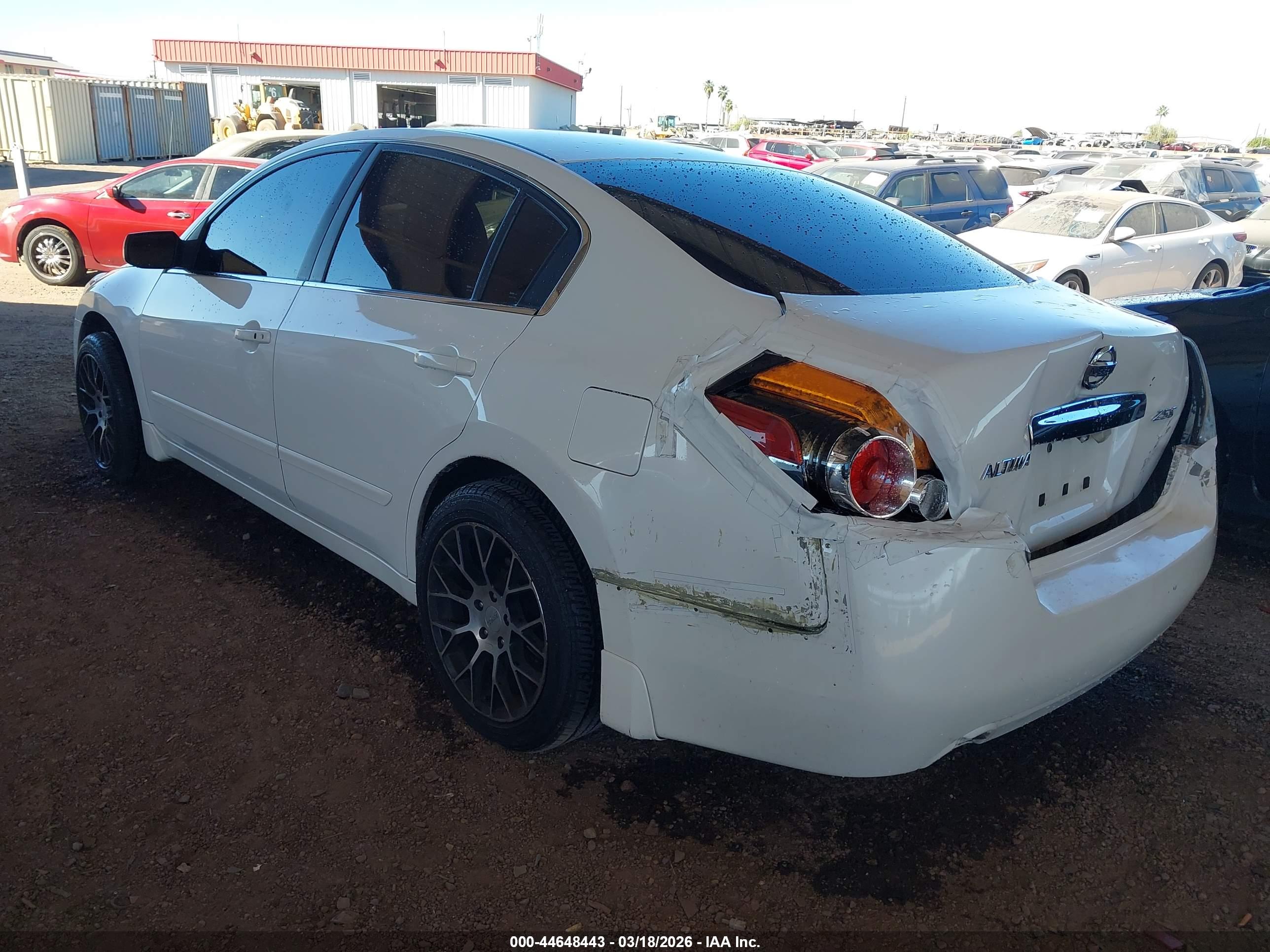 NISSAN ALTIMA image 3