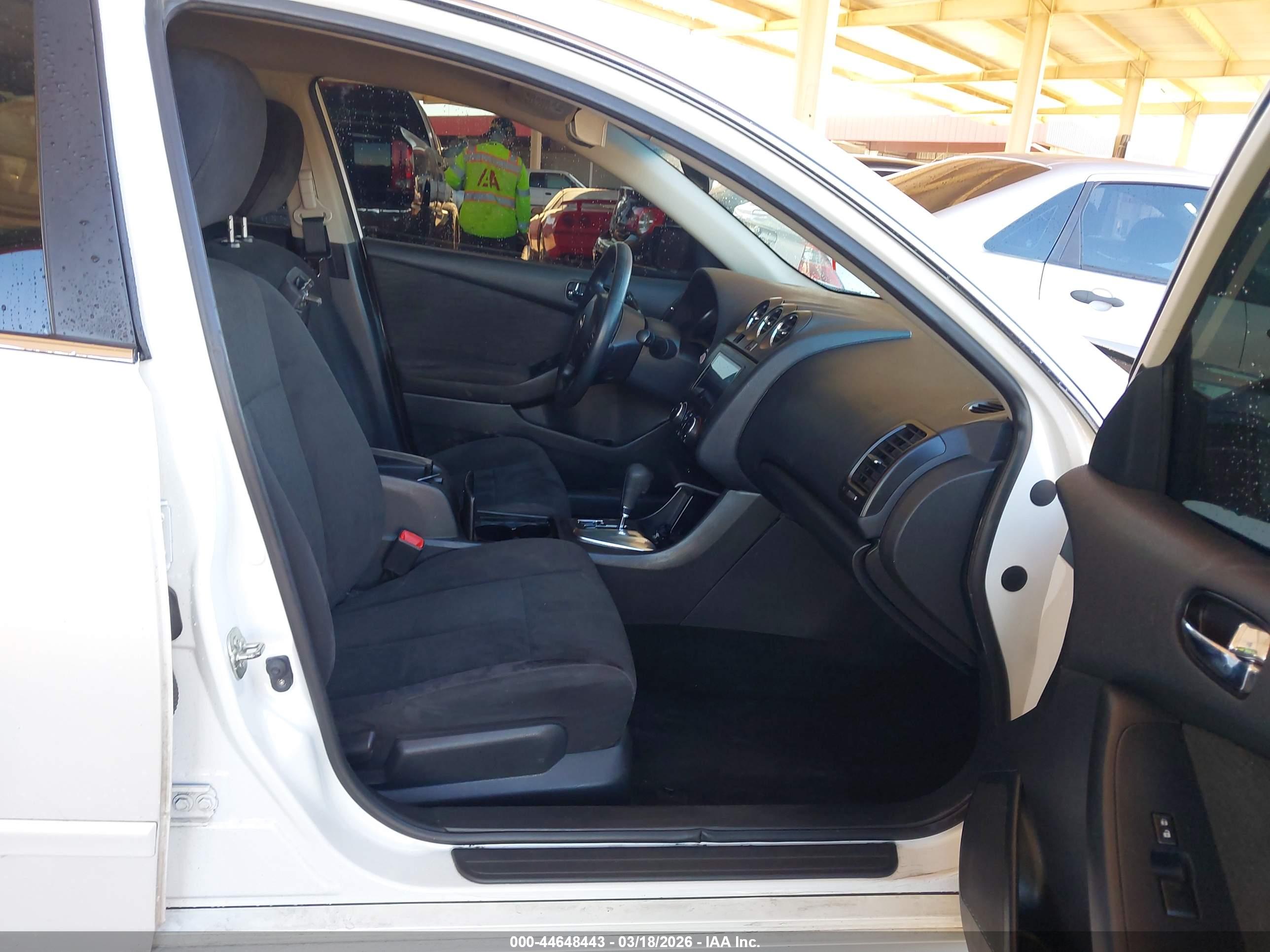 NISSAN ALTIMA image 5
