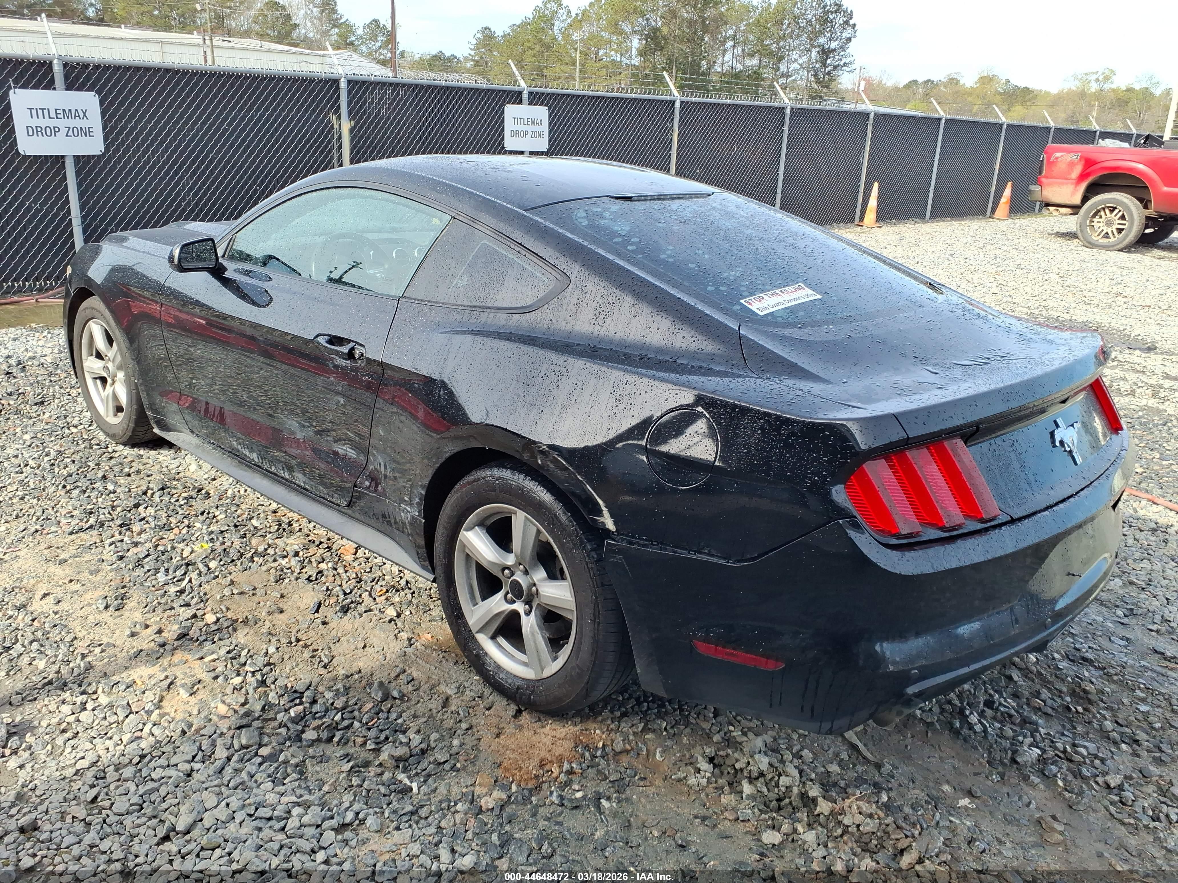 FORD MUSTANG image 3
