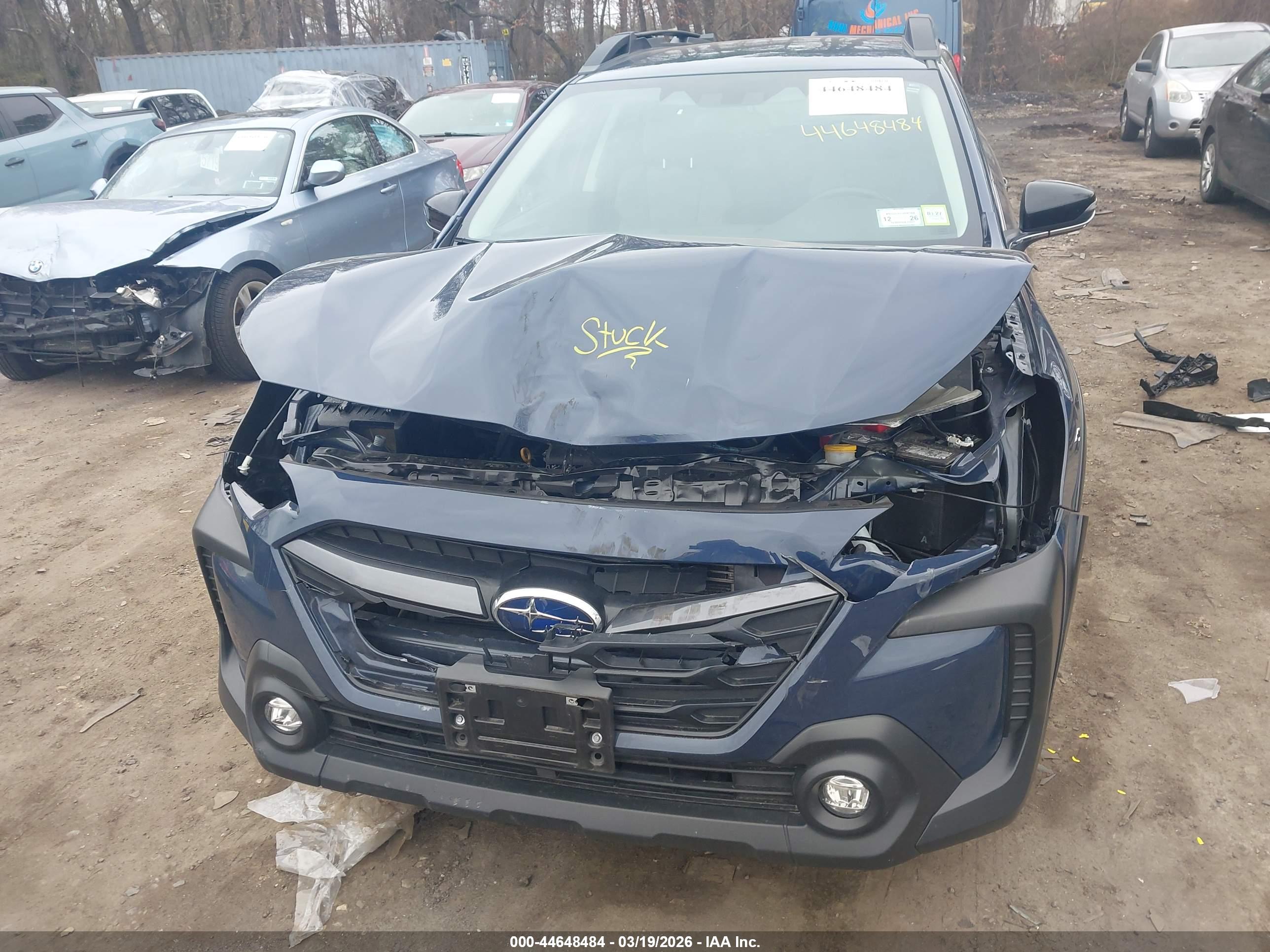 SUBARU OUTBACK image 6
