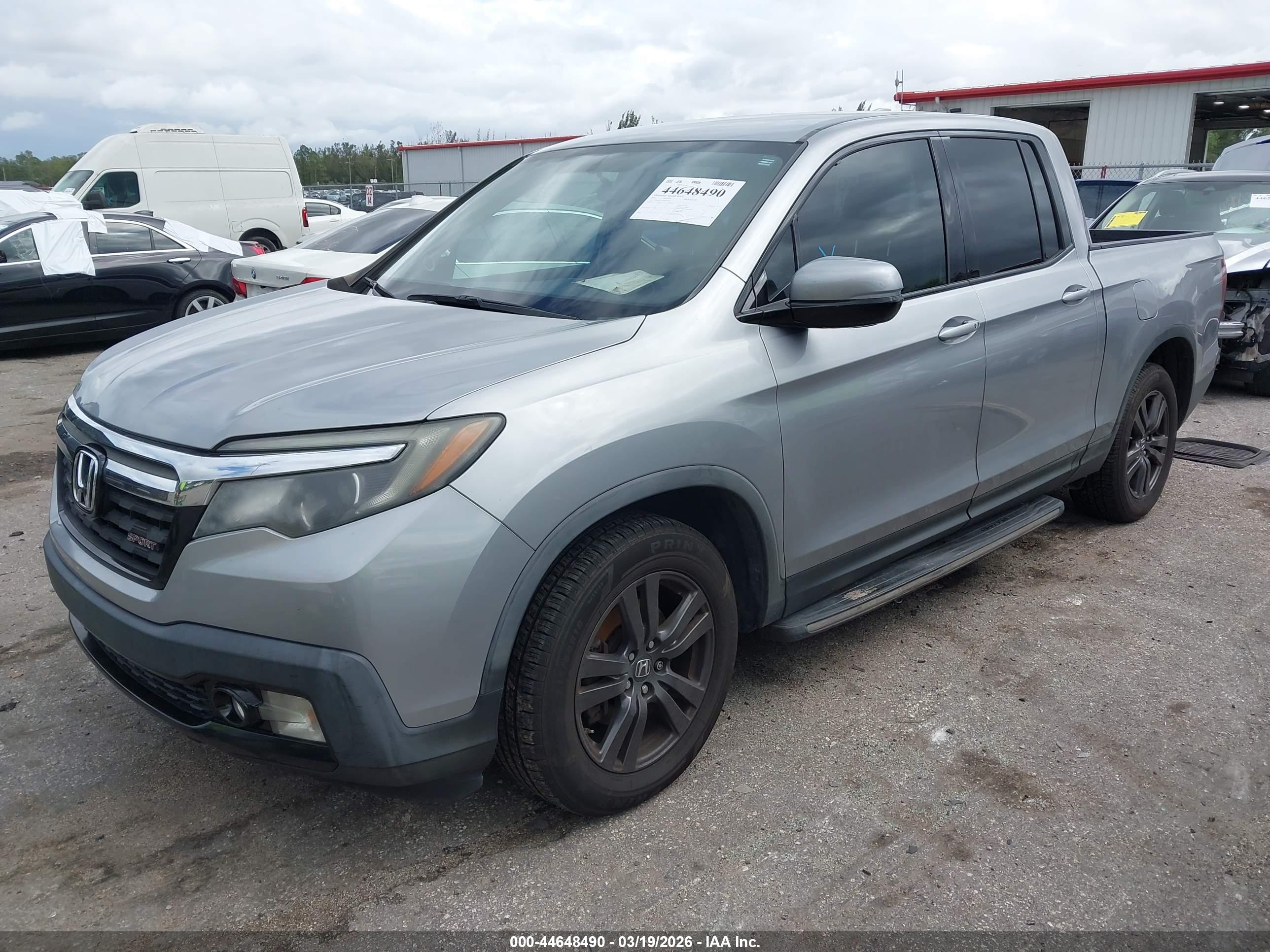 HONDA RIDGELINE image 2