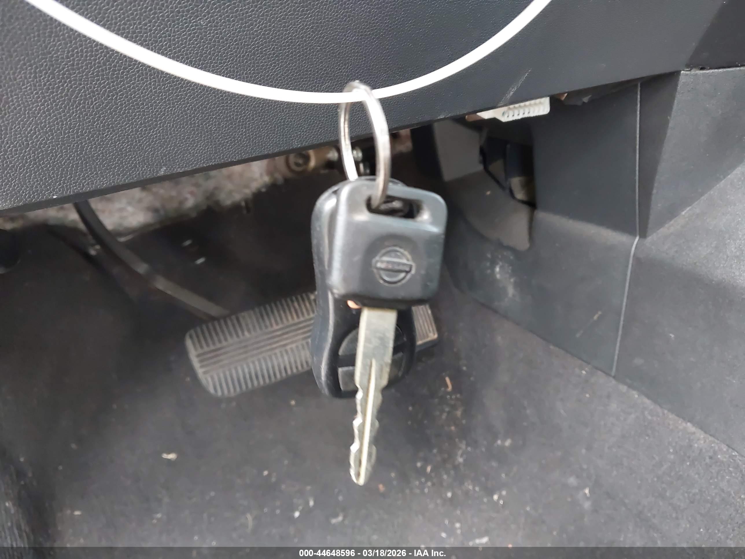 NISSAN TITAN image 11