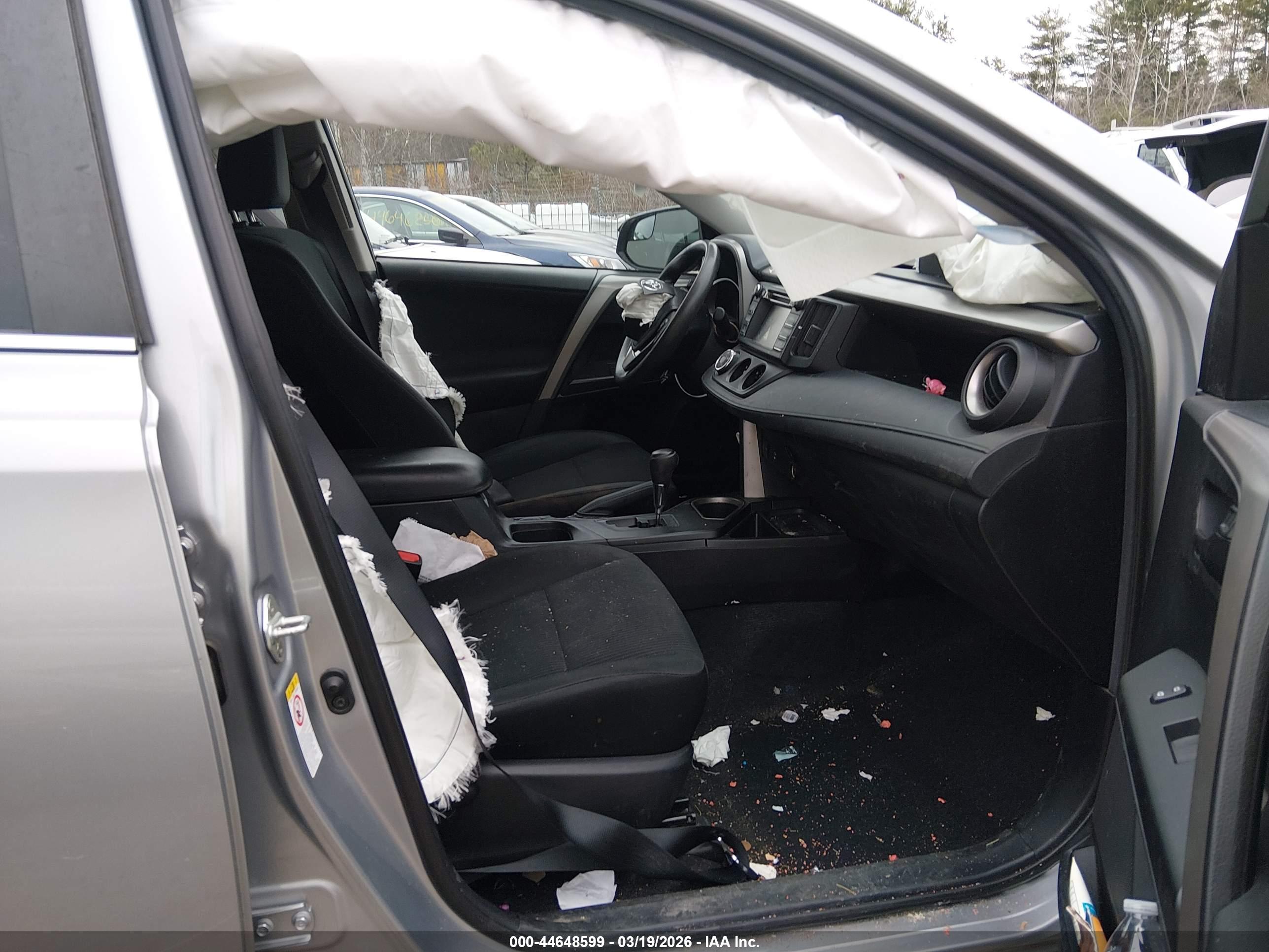 TOYOTA RAV4 image 5
