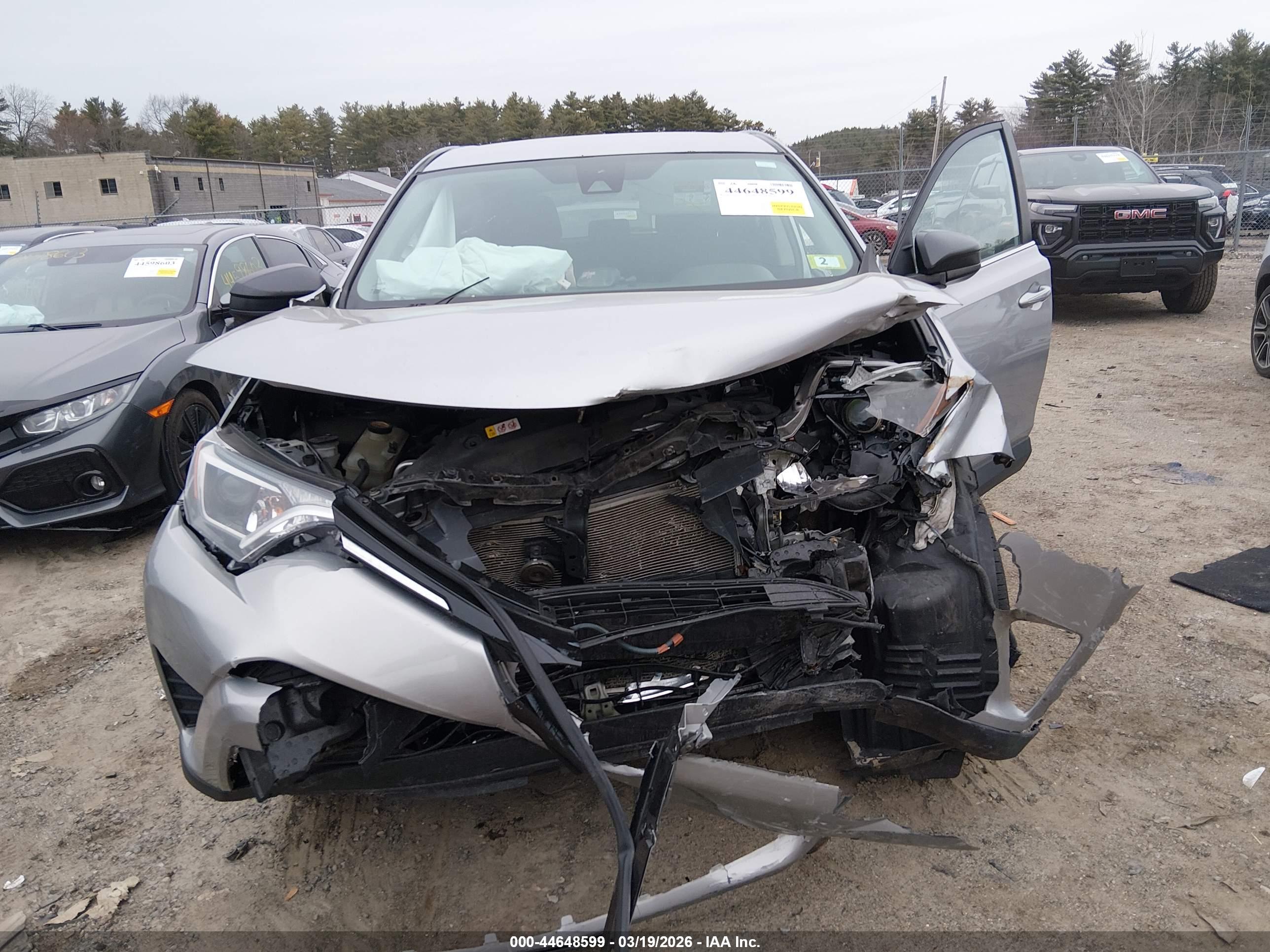 TOYOTA RAV4 image 6