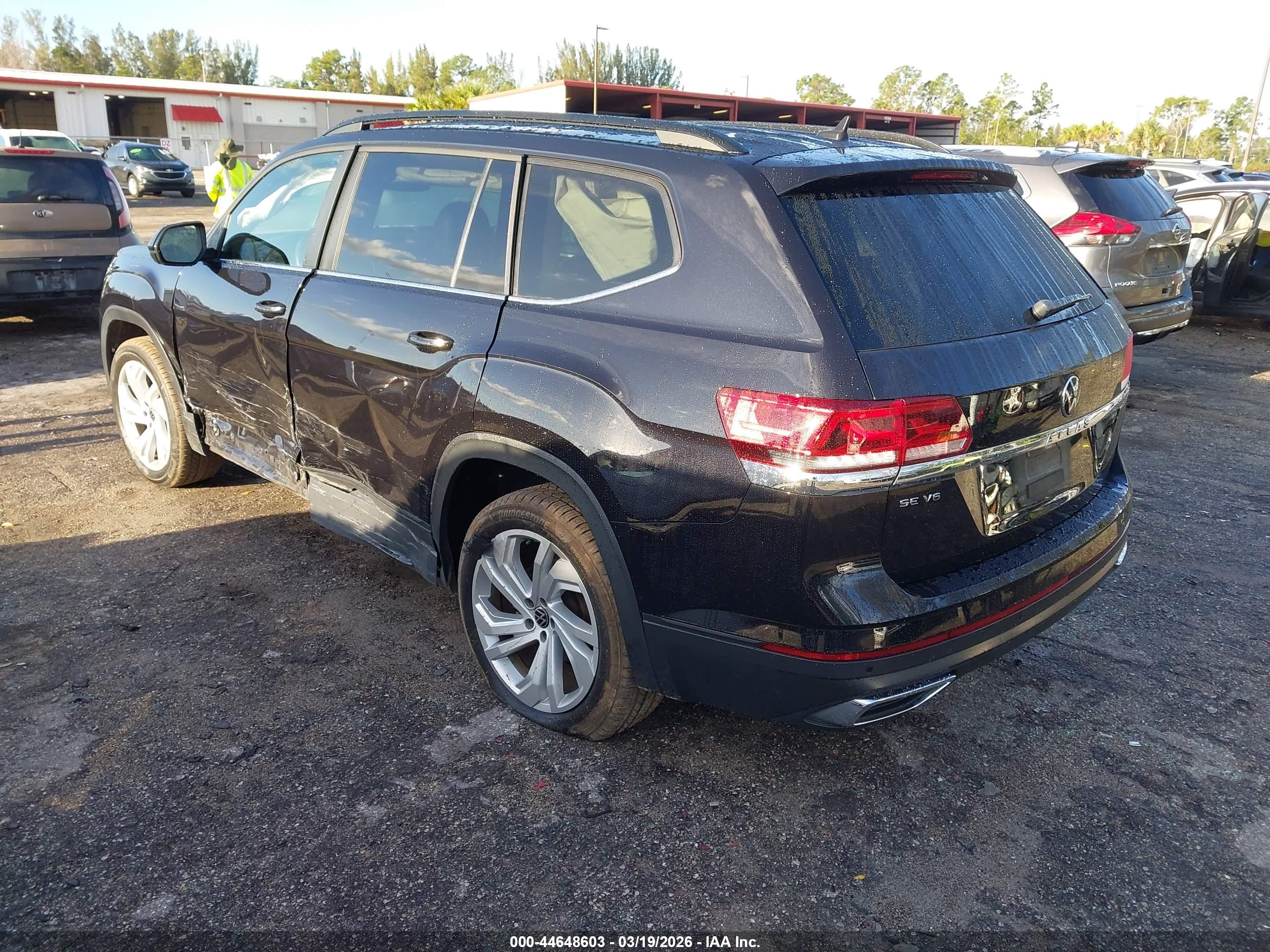 VOLKSWAGEN ATLAS image 3