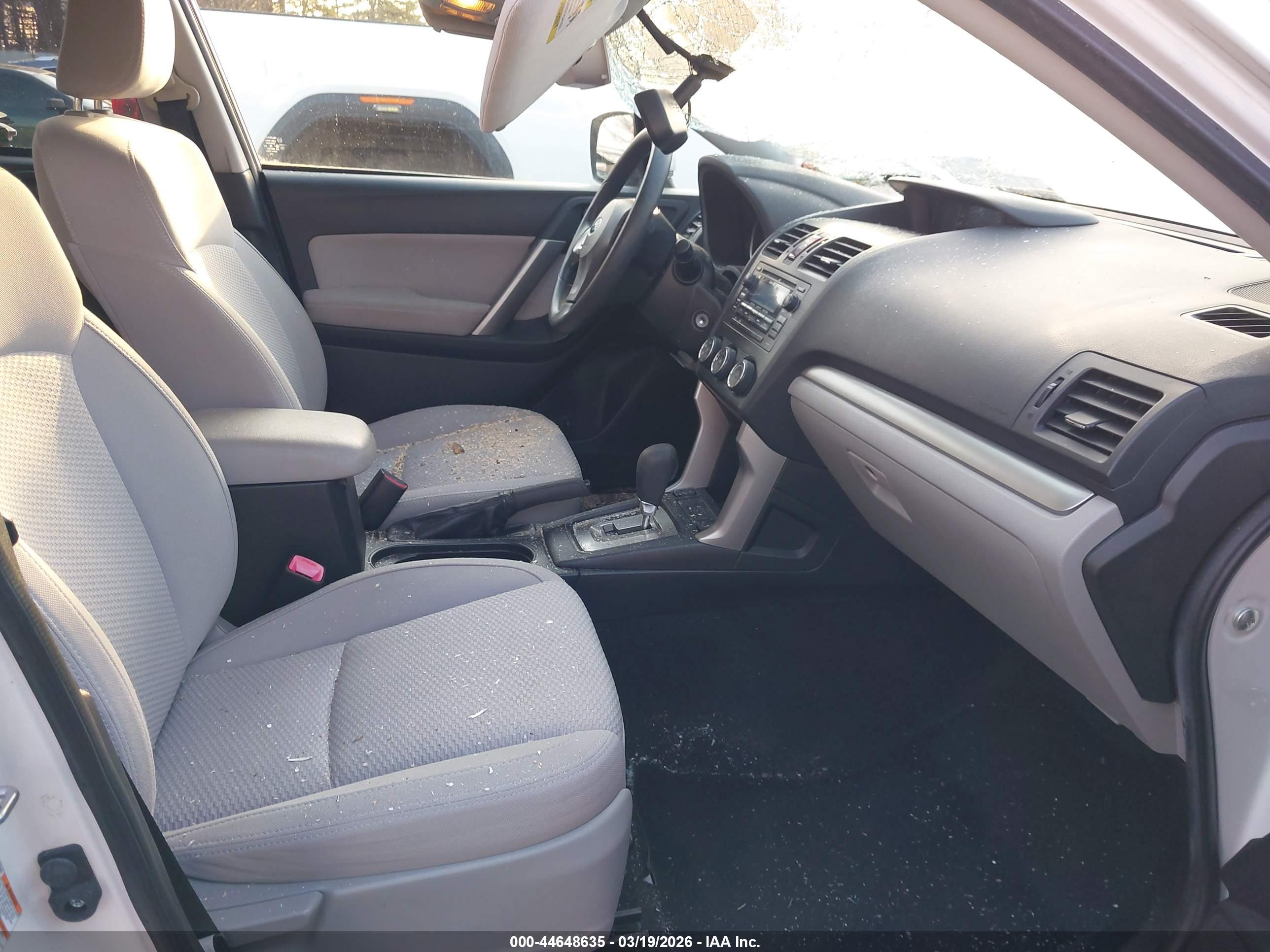 SUBARU FORESTER image 5