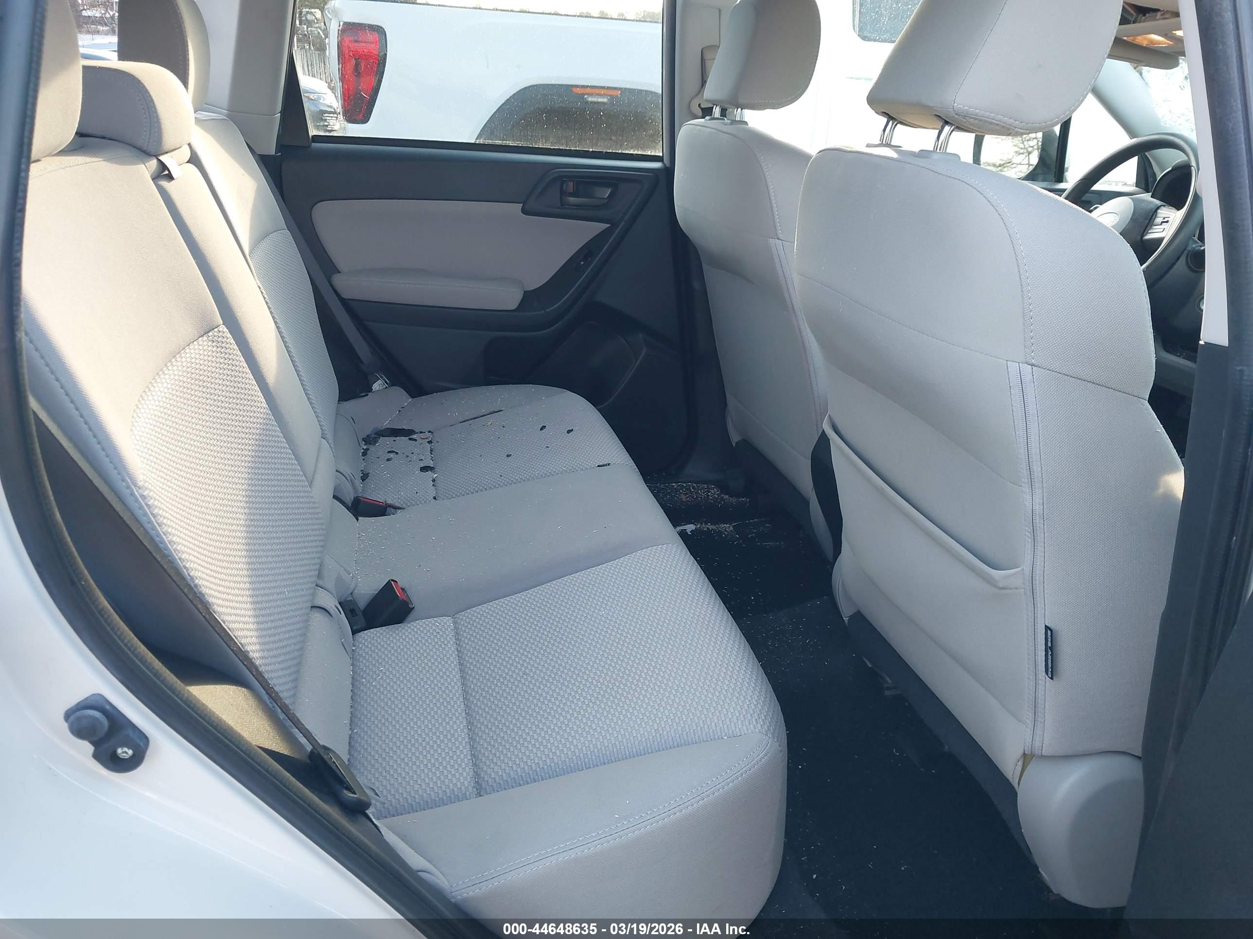 SUBARU FORESTER image 8