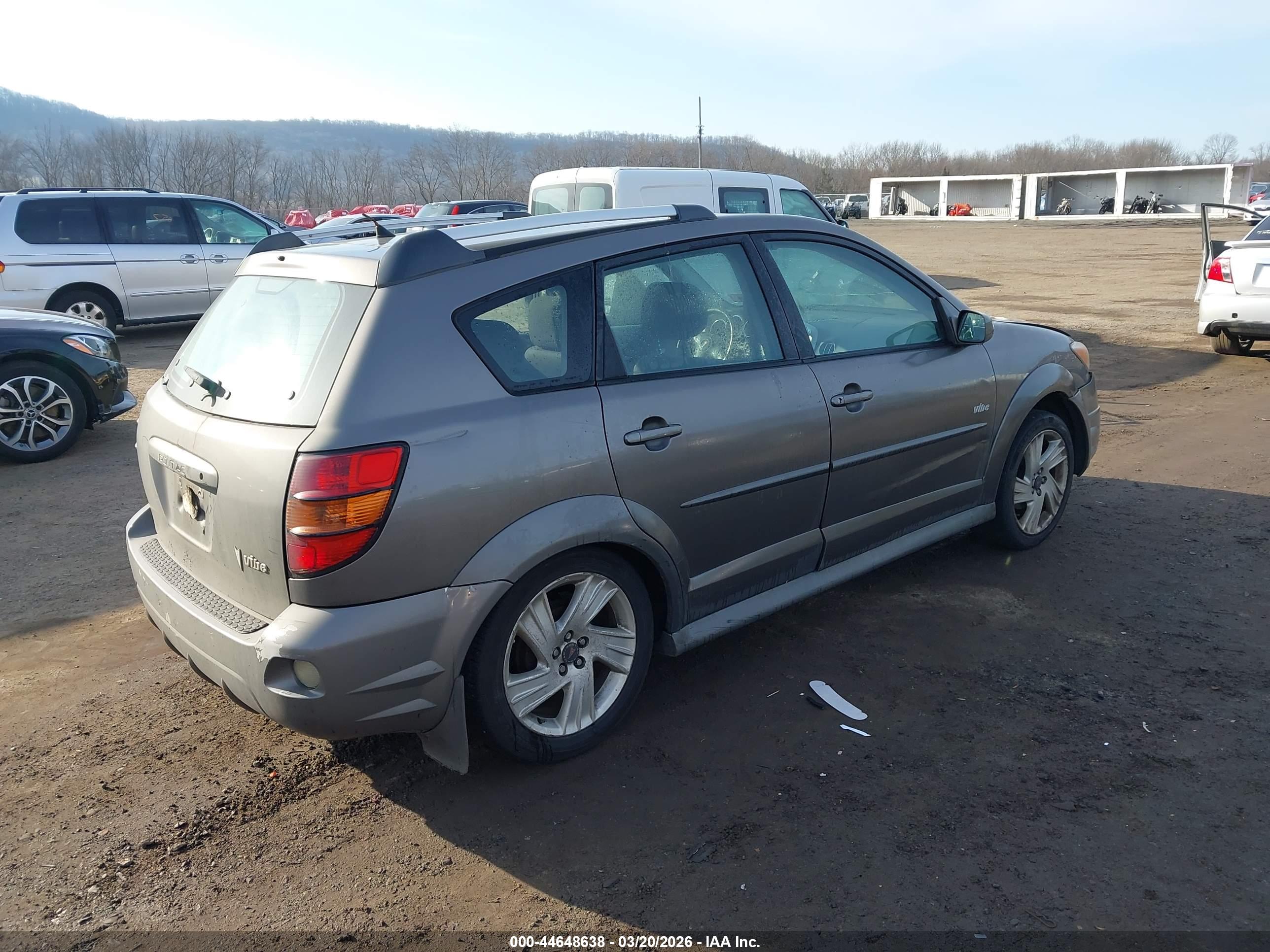 PONTIAC VIBE image 4