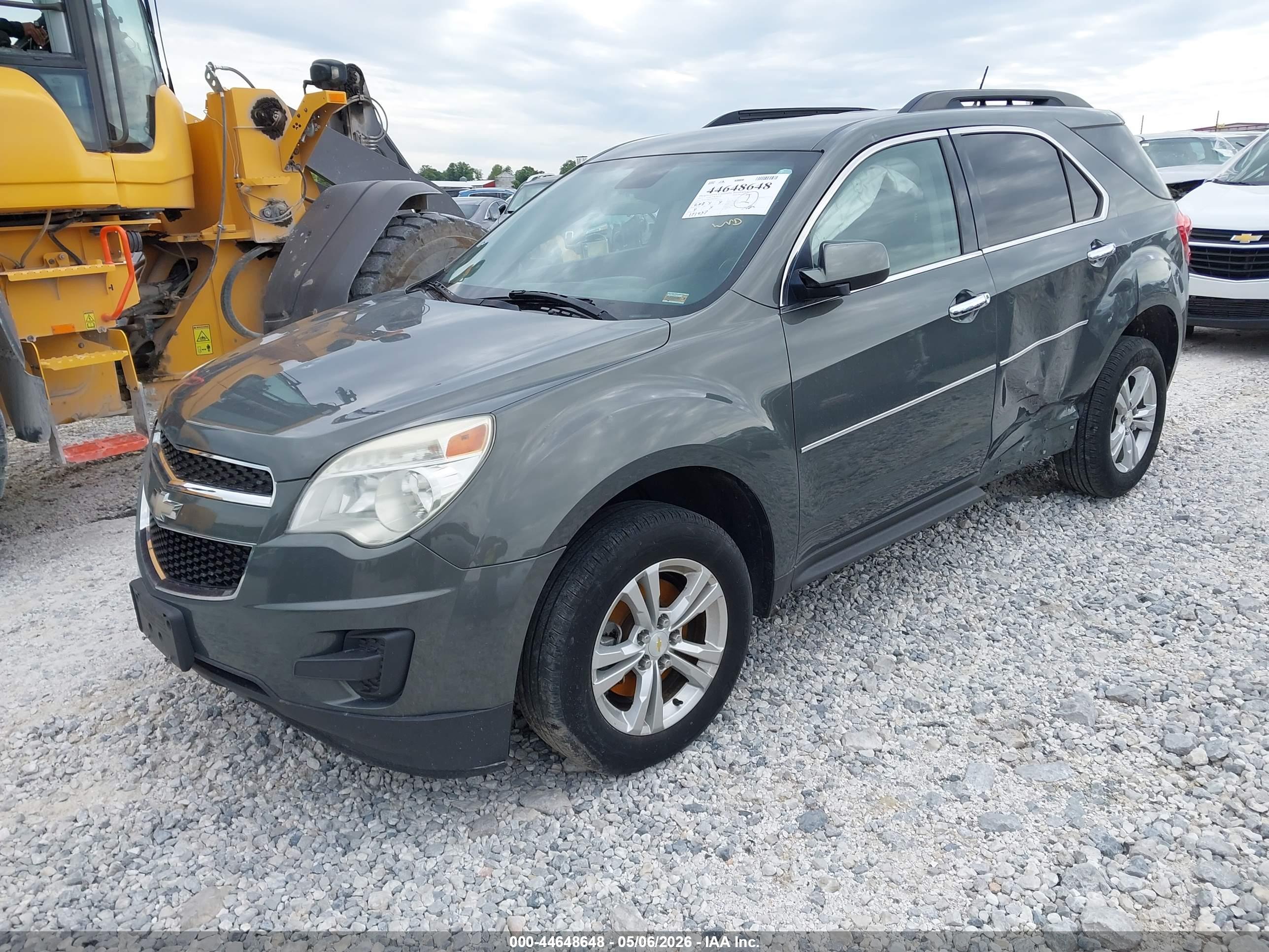 CHEVROLET EQUINOX image 2