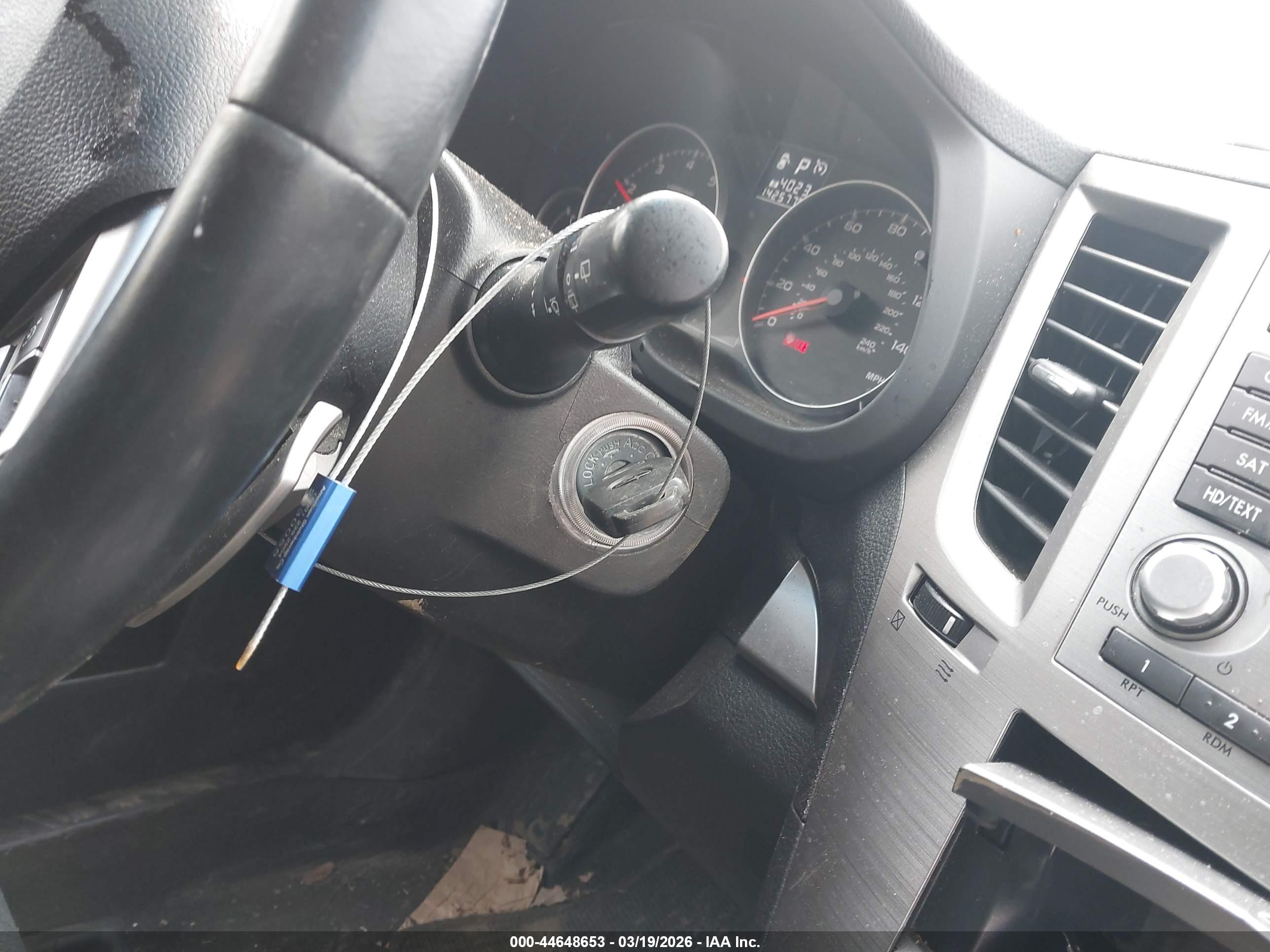 SUBARU OUTBACK image 11