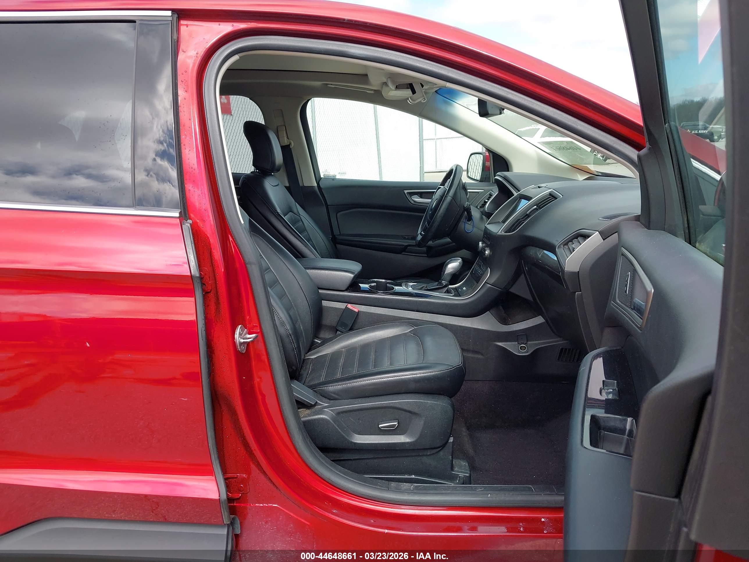 FORD EDGE image 5