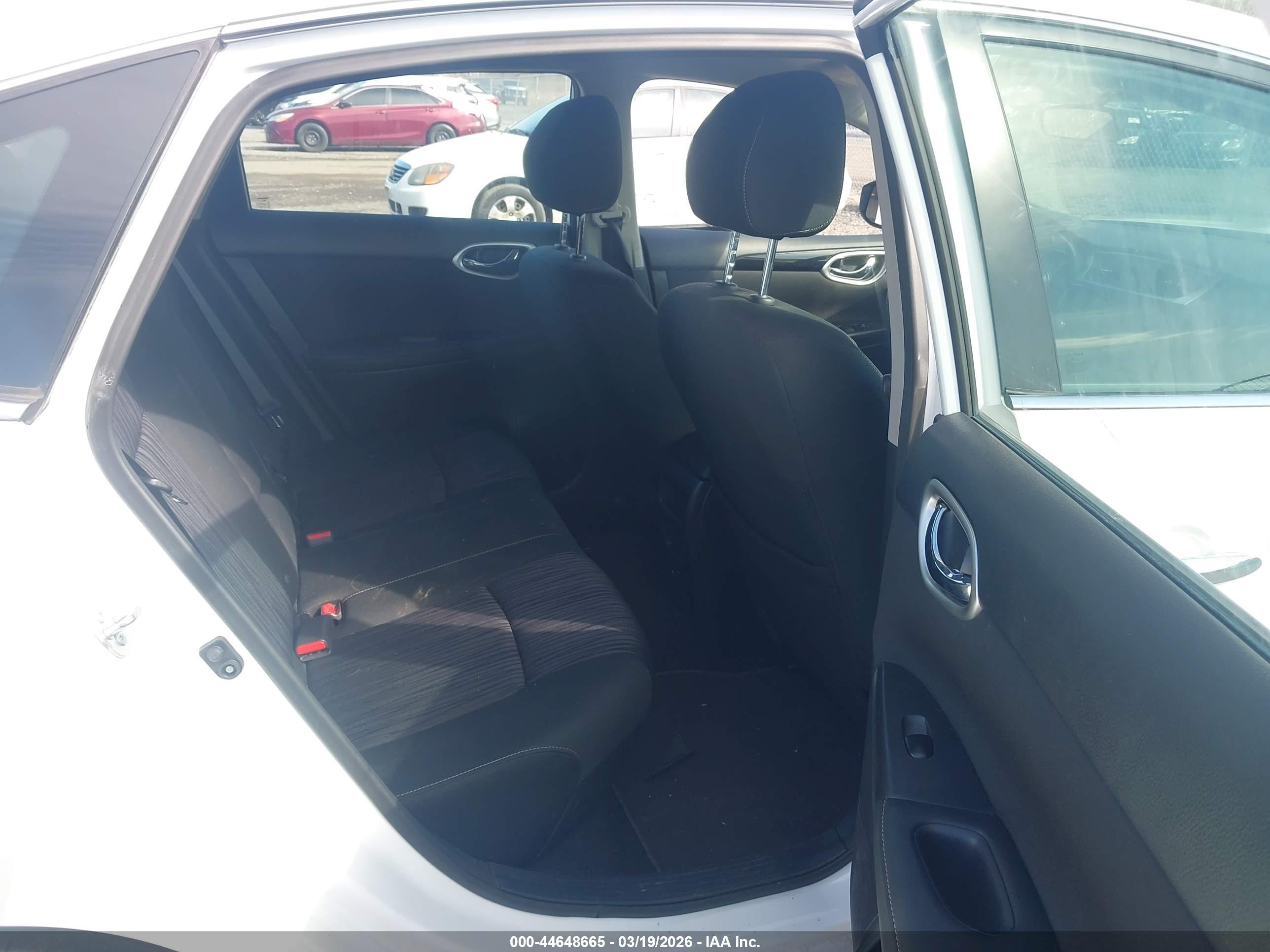 NISSAN SENTRA image 8