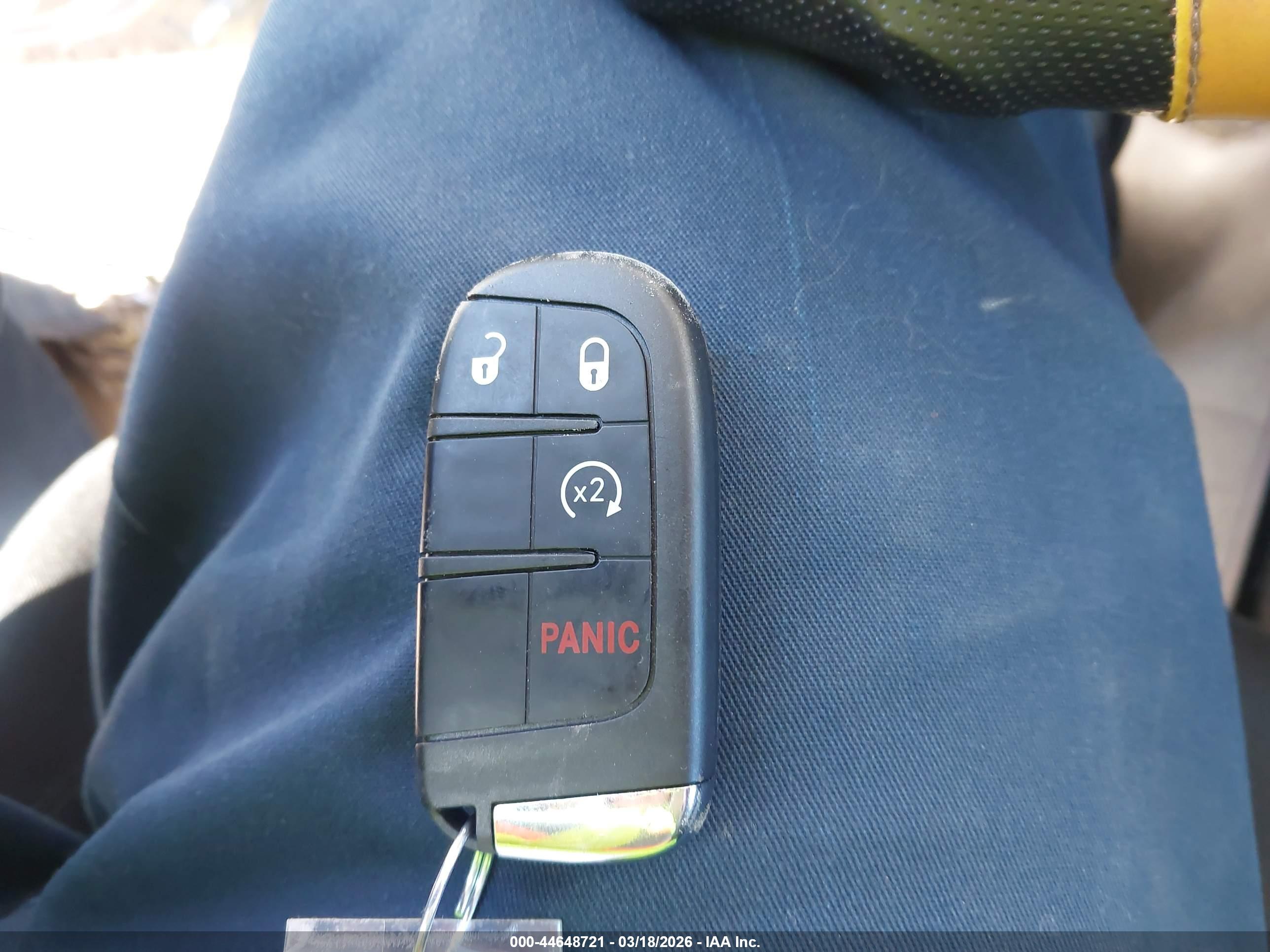 JEEP RENEGADE image 11