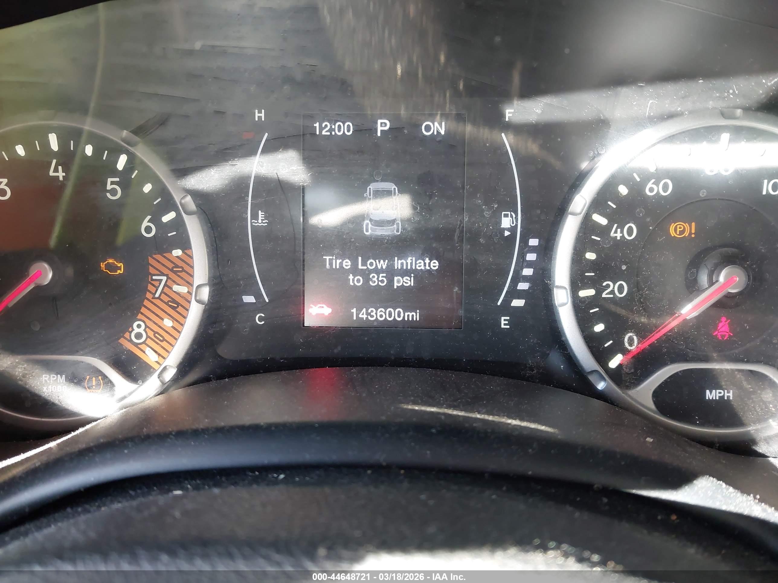 JEEP RENEGADE image 7