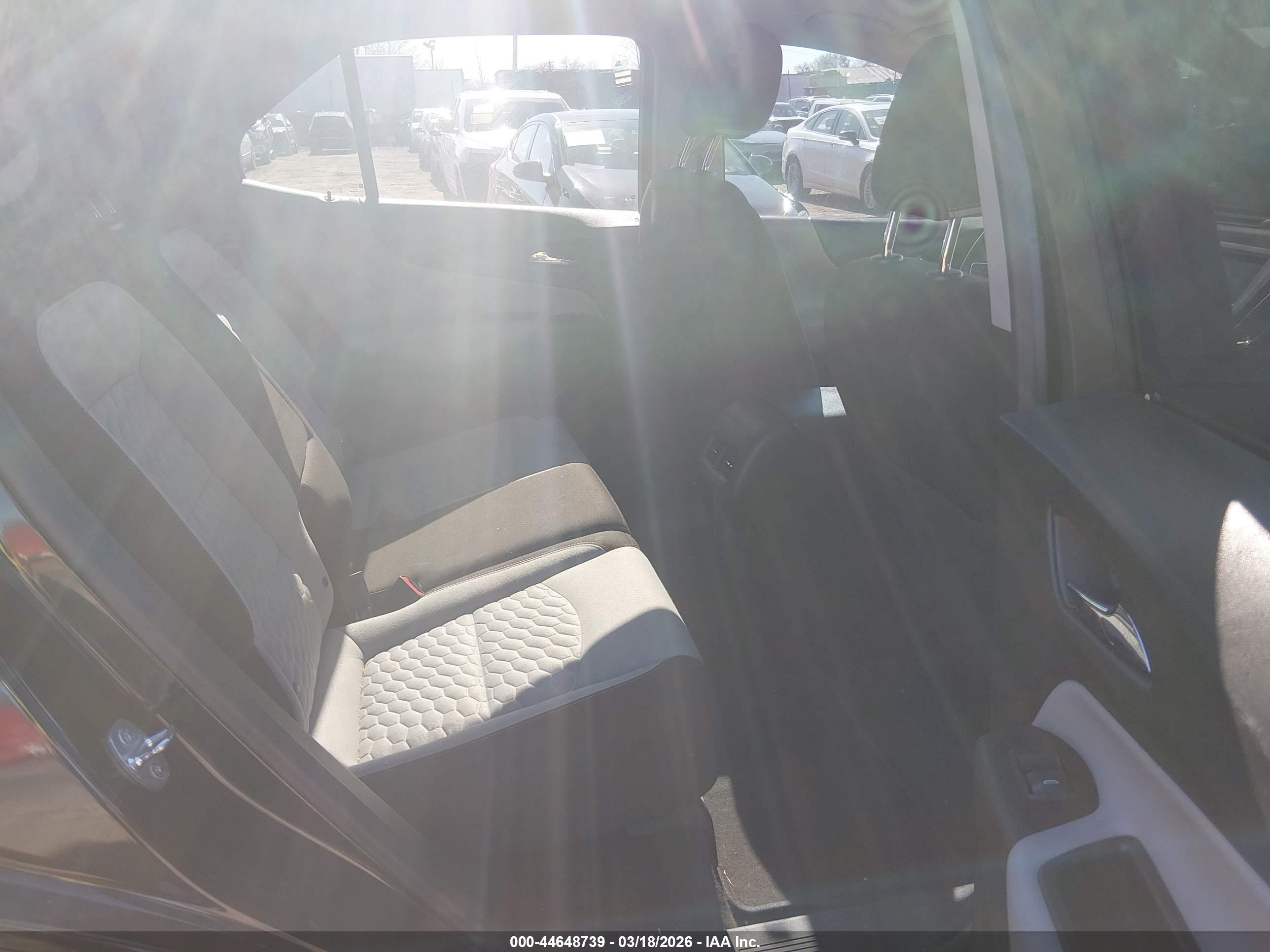 CHEVROLET EQUINOX image 8