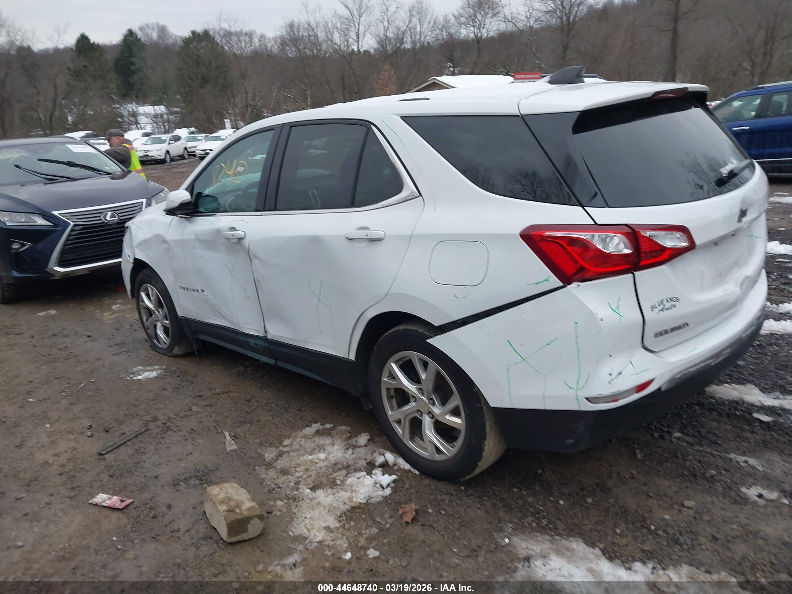 CHEVROLET EQUINOX image 3