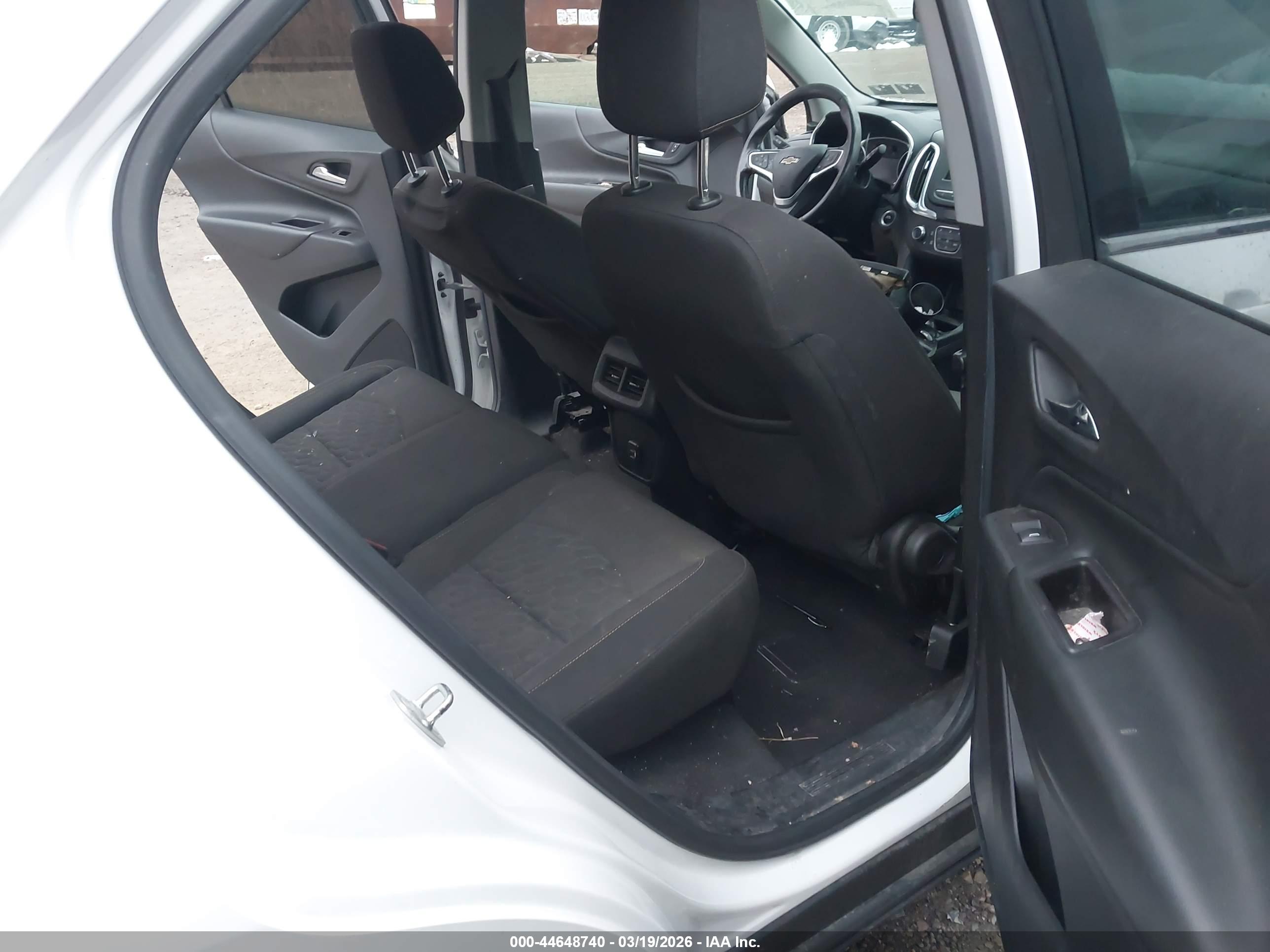 CHEVROLET EQUINOX image 8