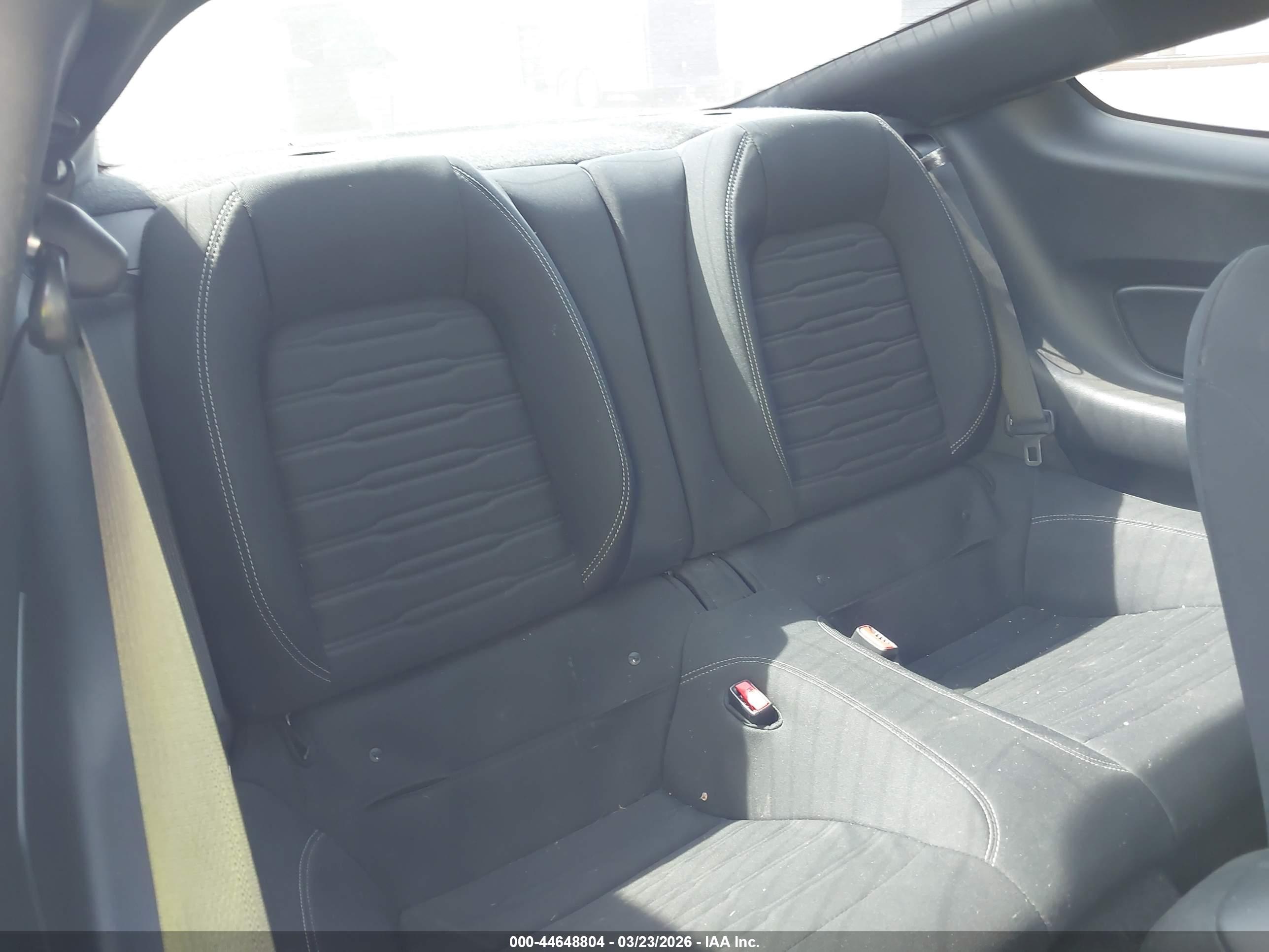 FORD MUSTANG image 8