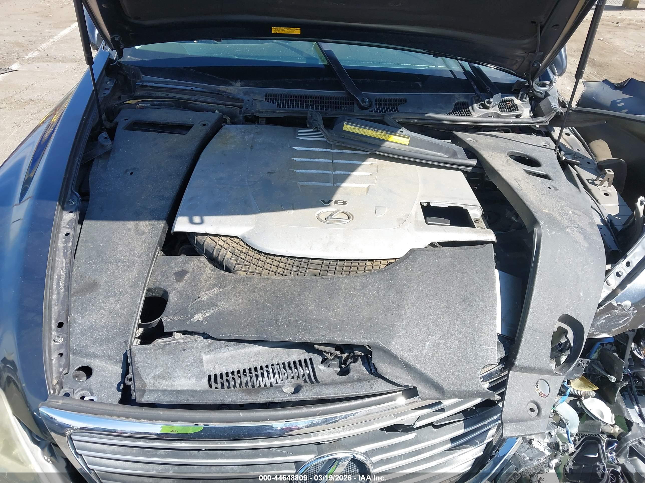 LEXUS LS image 10