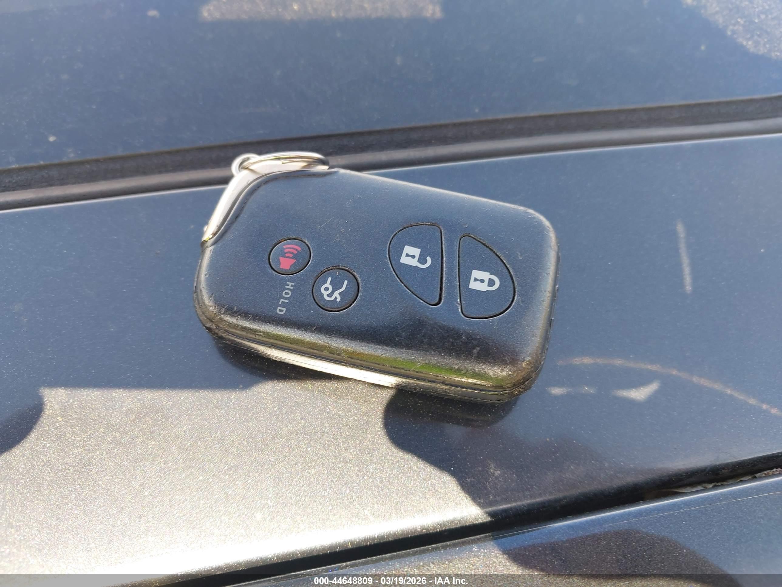 LEXUS LS image 11