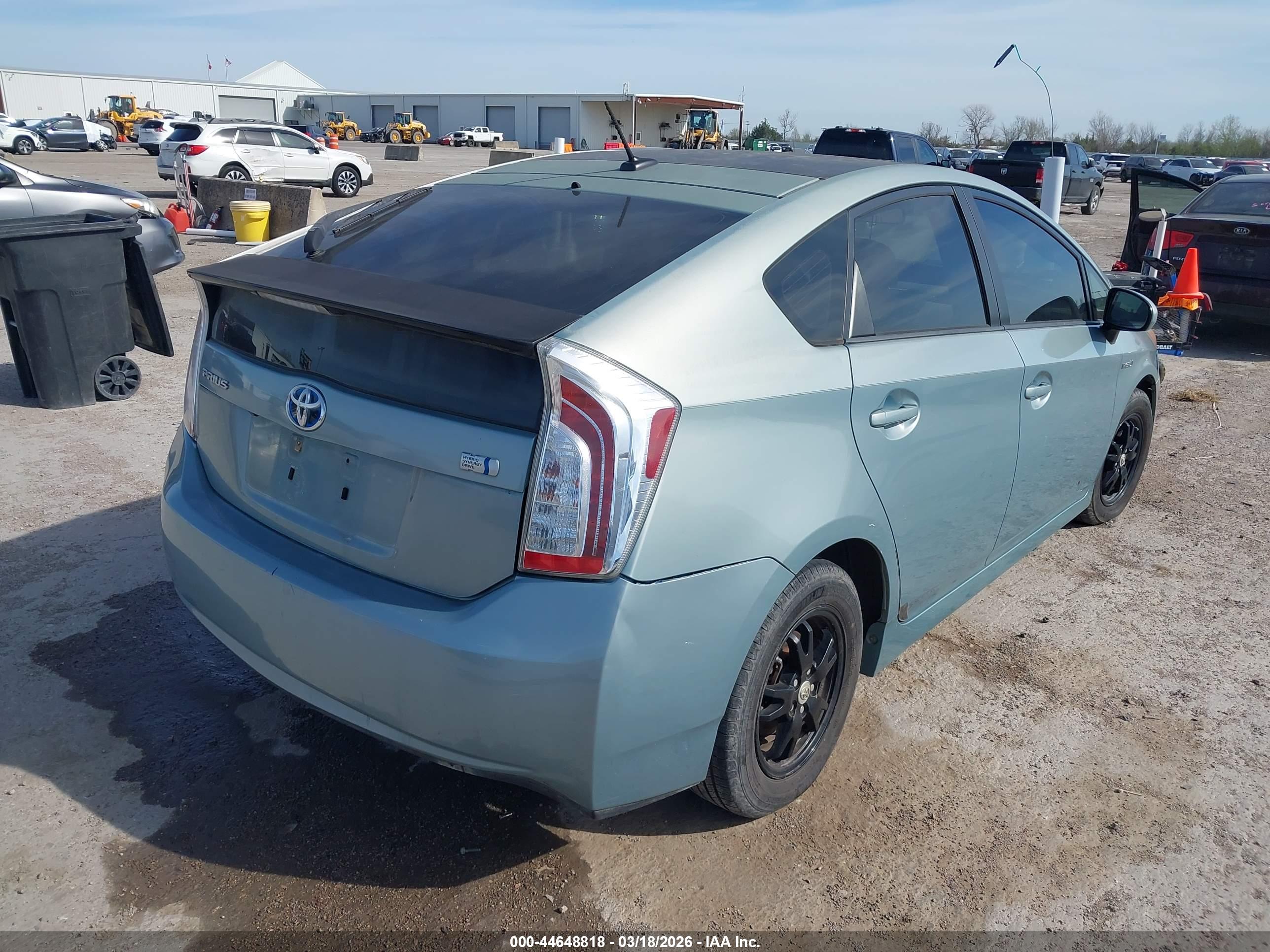 TOYOTA PRIUS image 4
