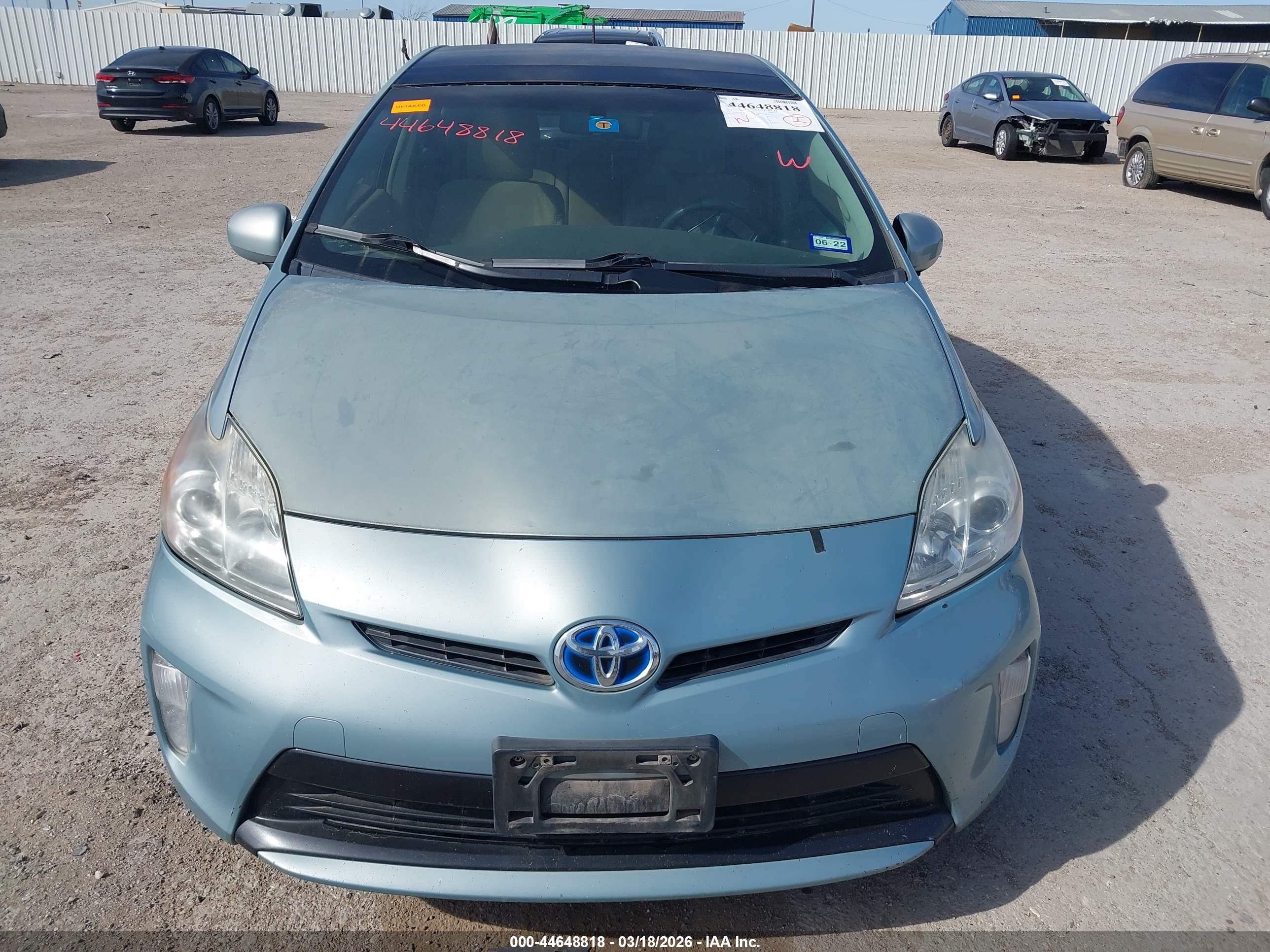 TOYOTA PRIUS image 6