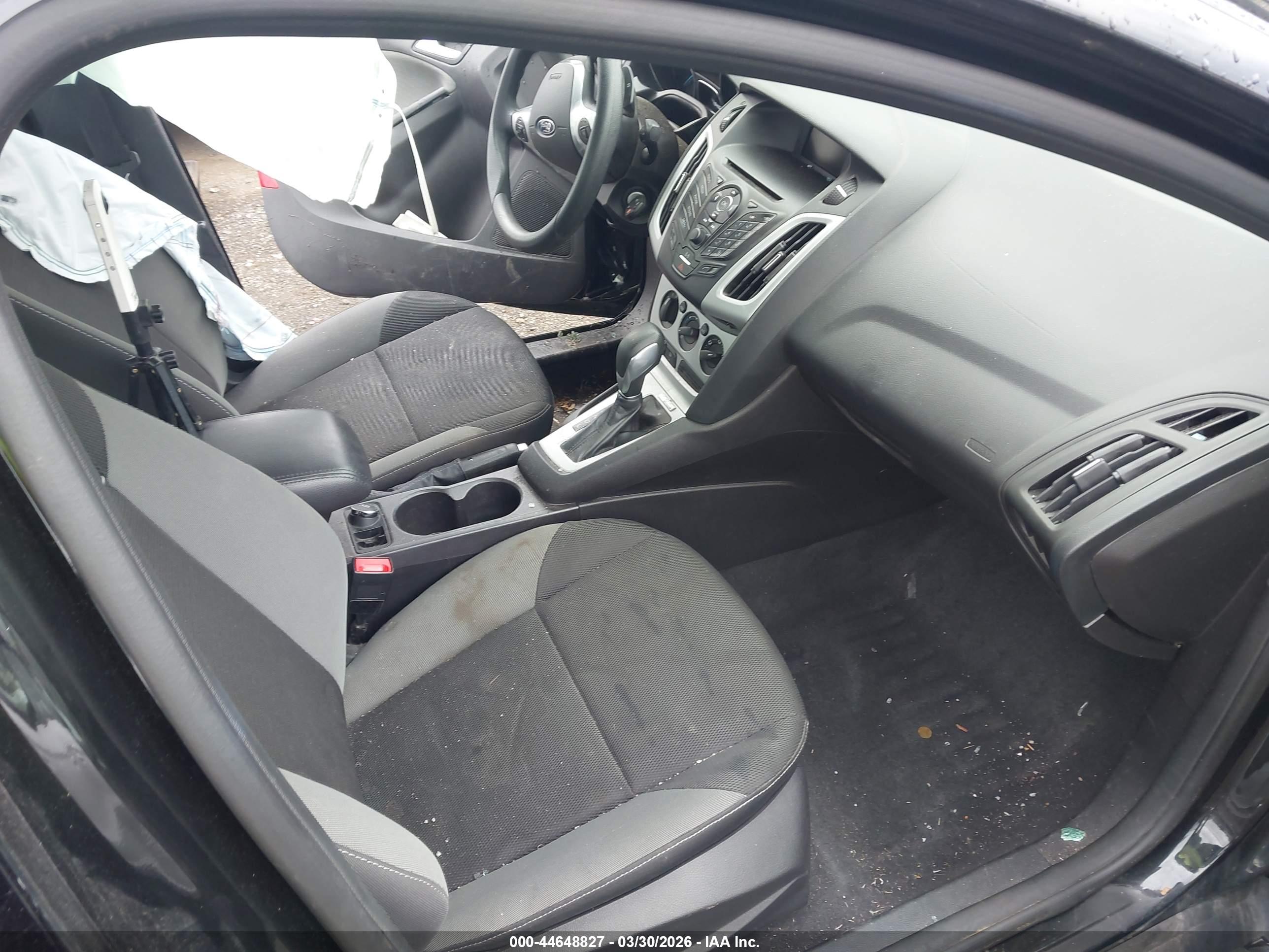 FORD FOCUS image 5