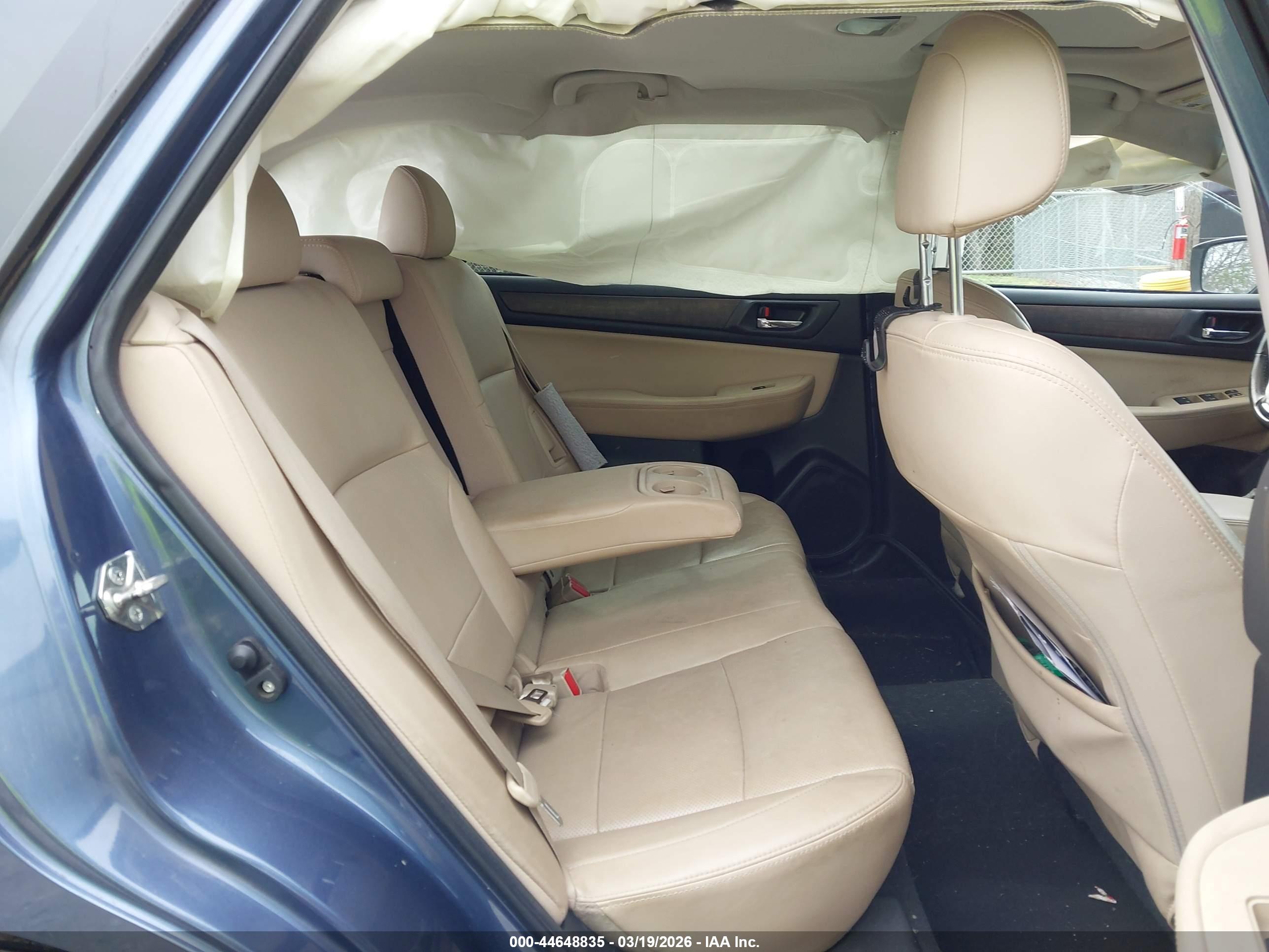 SUBARU OUTBACK image 8