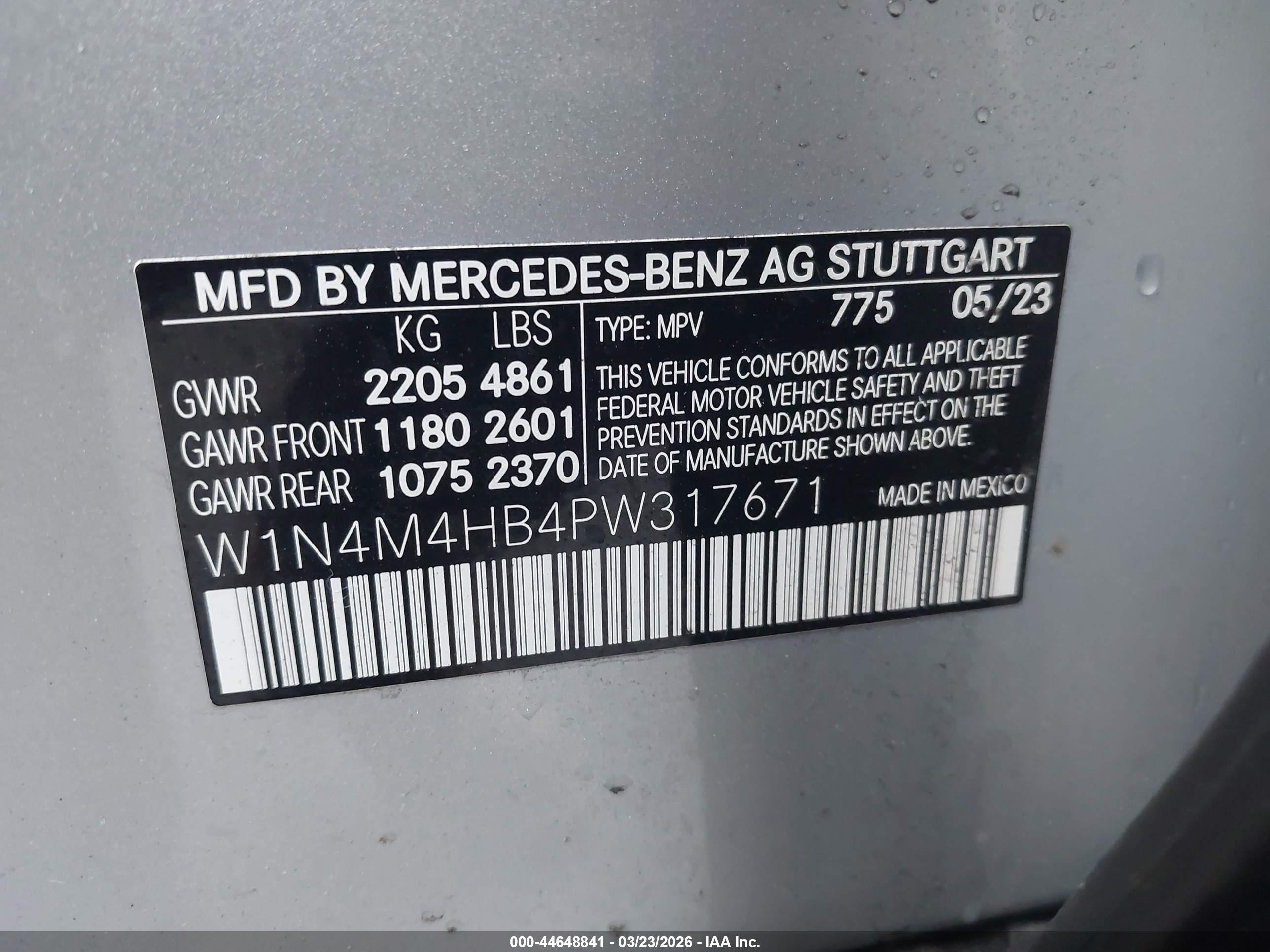 MERCEDES-BENZ GLB image 9